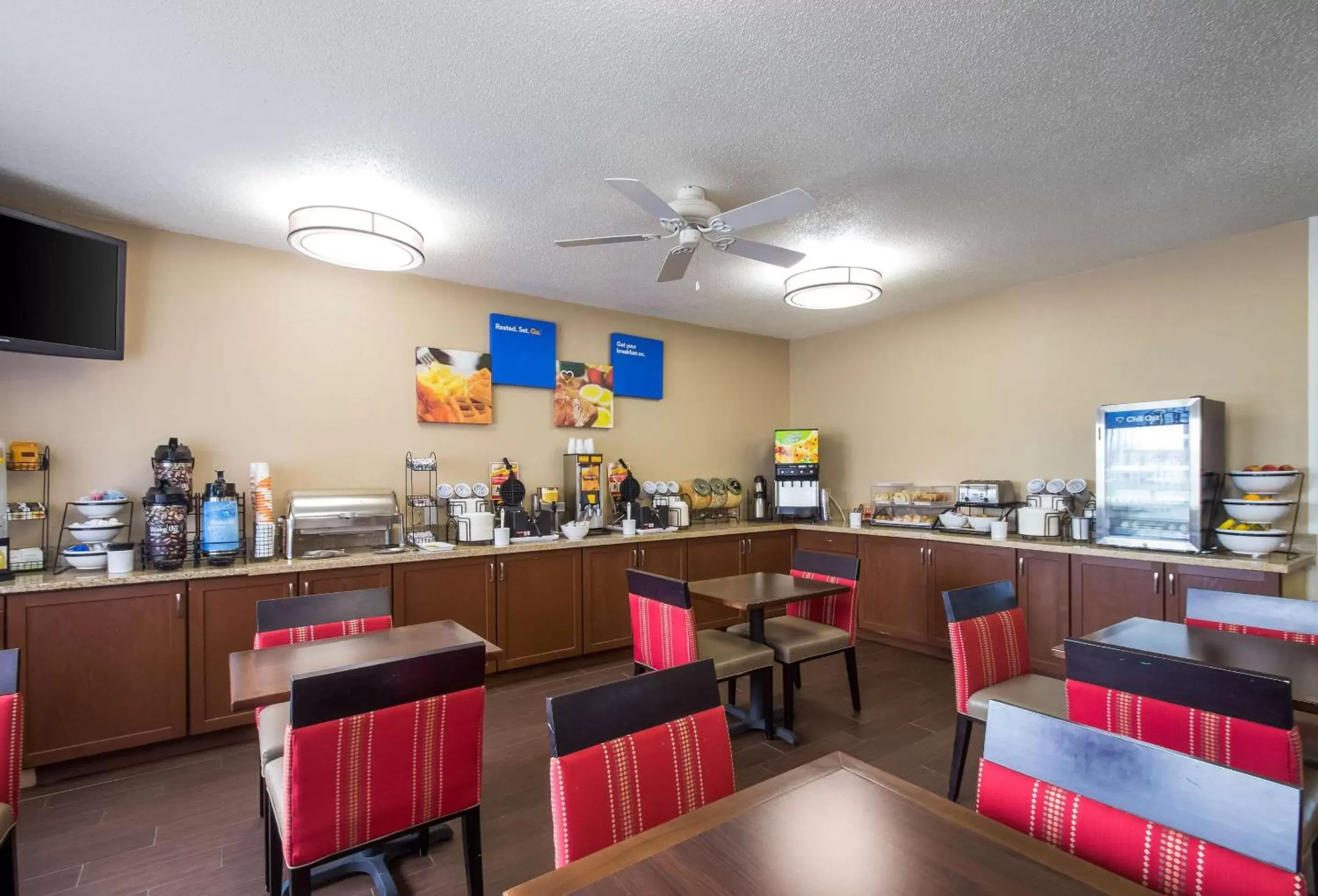 Restaurant/Places to Eat in Comfort Inn Green Bay