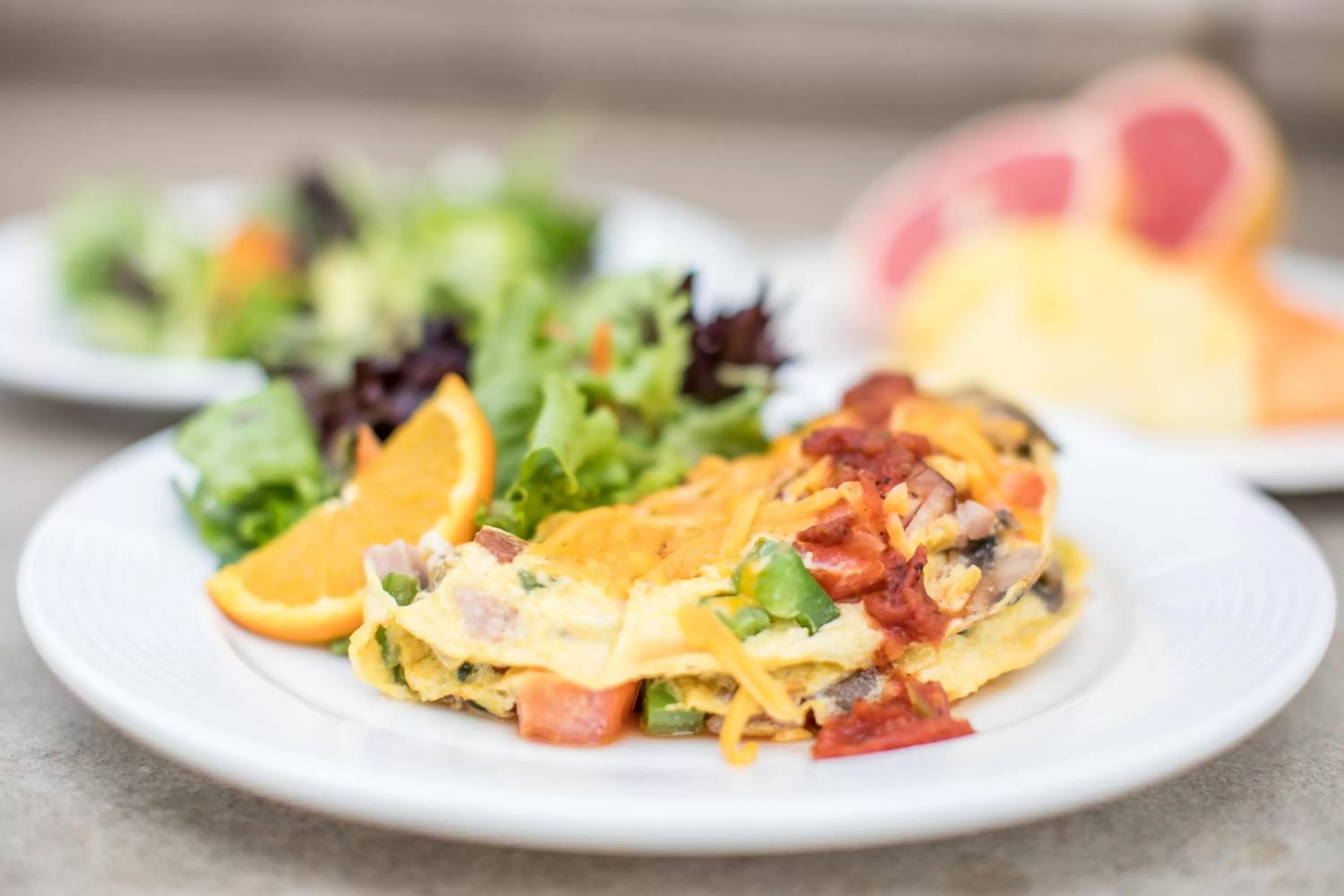 Restaurant/places to eat in Embassy Suites by Hilton Waikiki Beach Walk