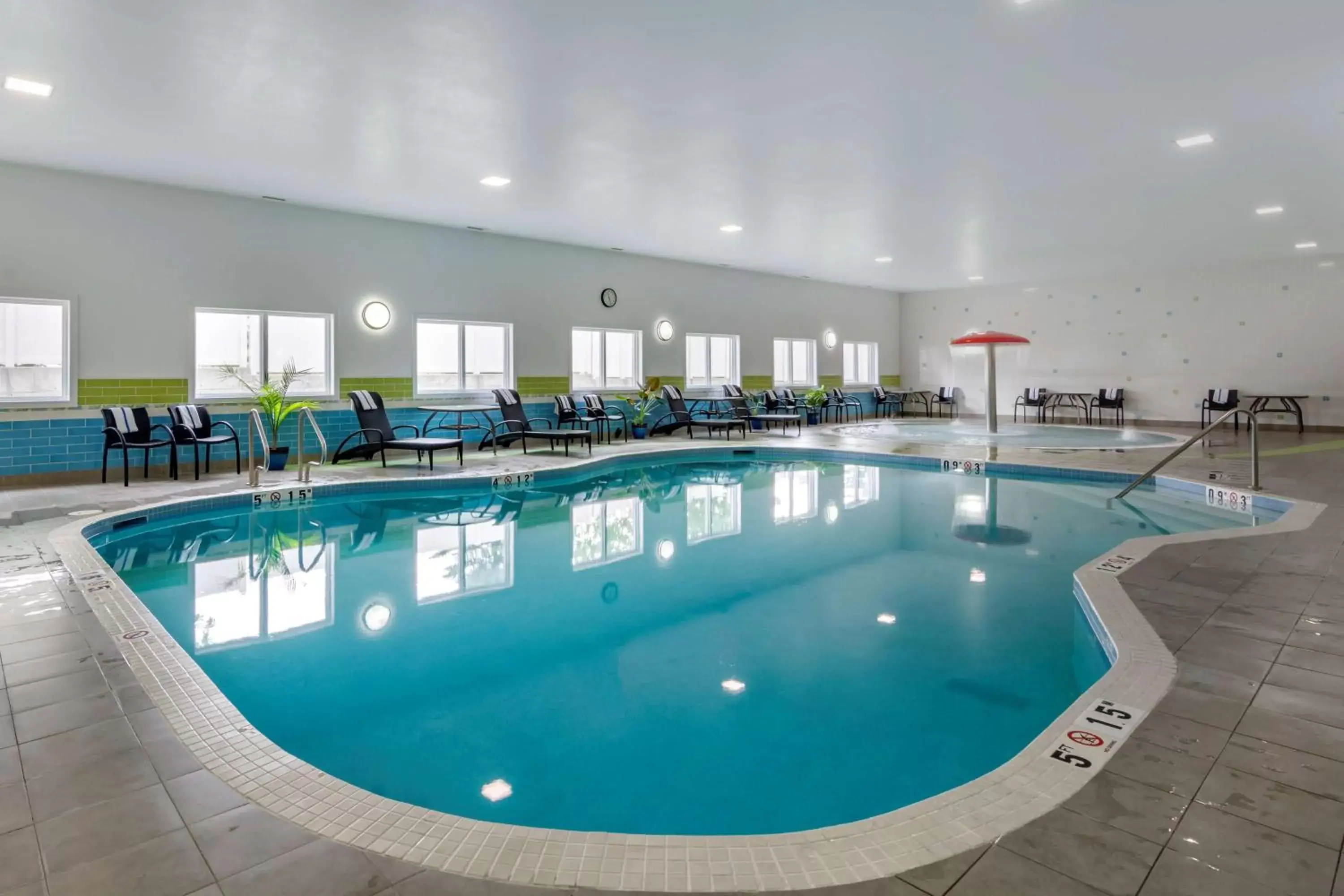 Pool view, Swimming Pool in Hampton Inn & Suites Edmonton/West