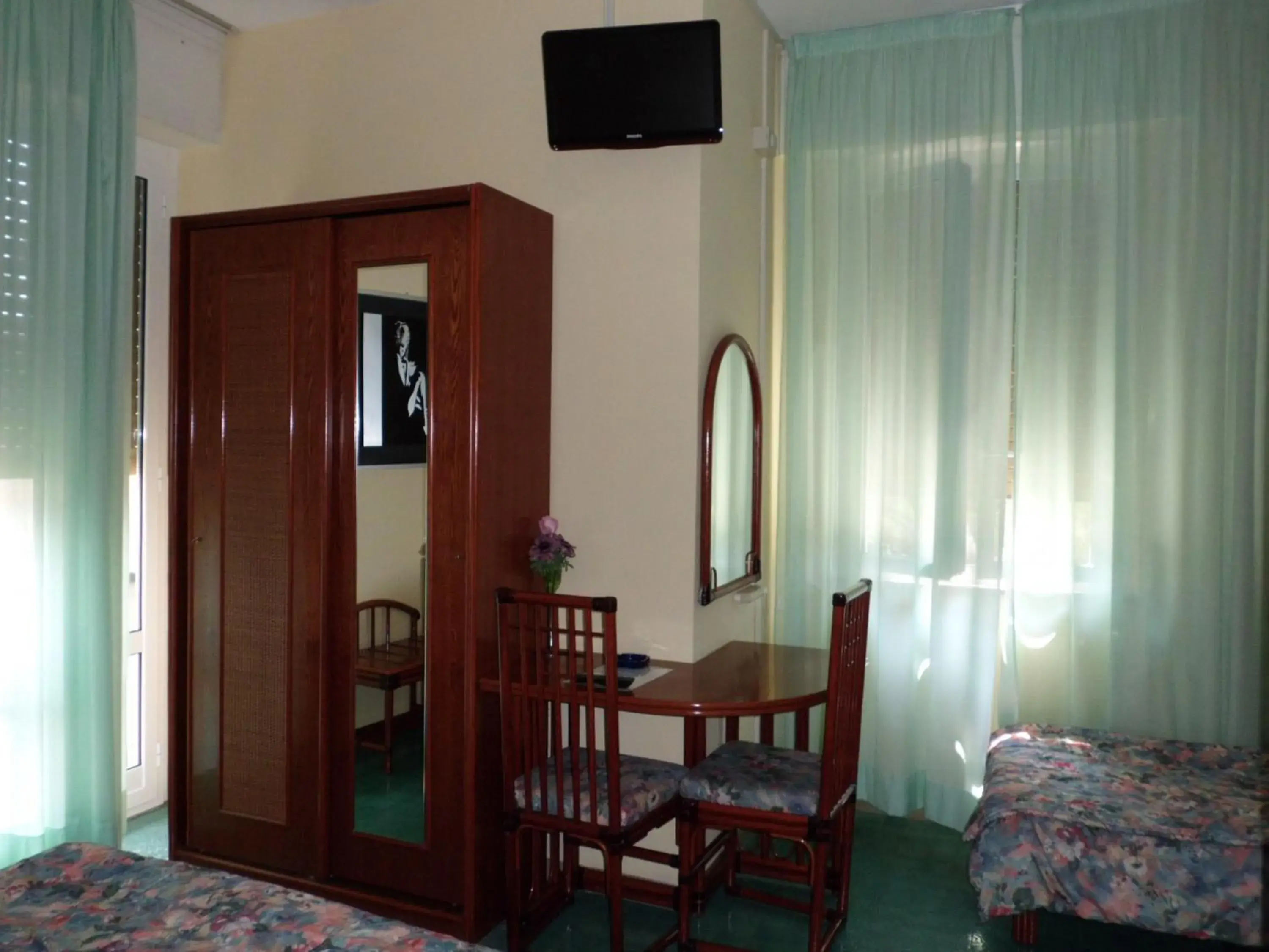 Seating area, TV/Entertainment Center in Hotel 5 Terre