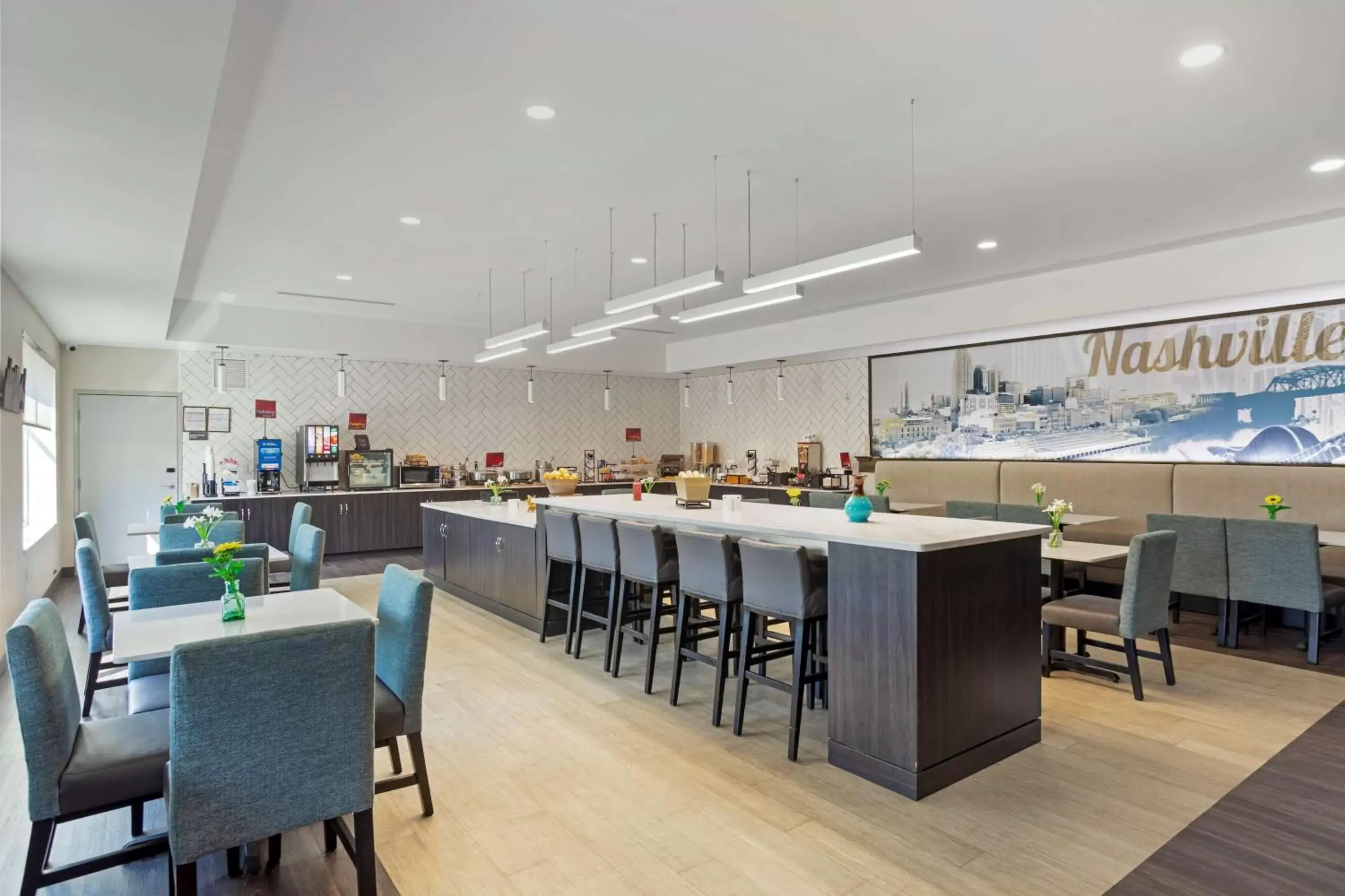 Breakfast in Best Western Plus Executive Residency Antioch Inn Breakfast in Best Western Plus Executive Residency Antioch Inn