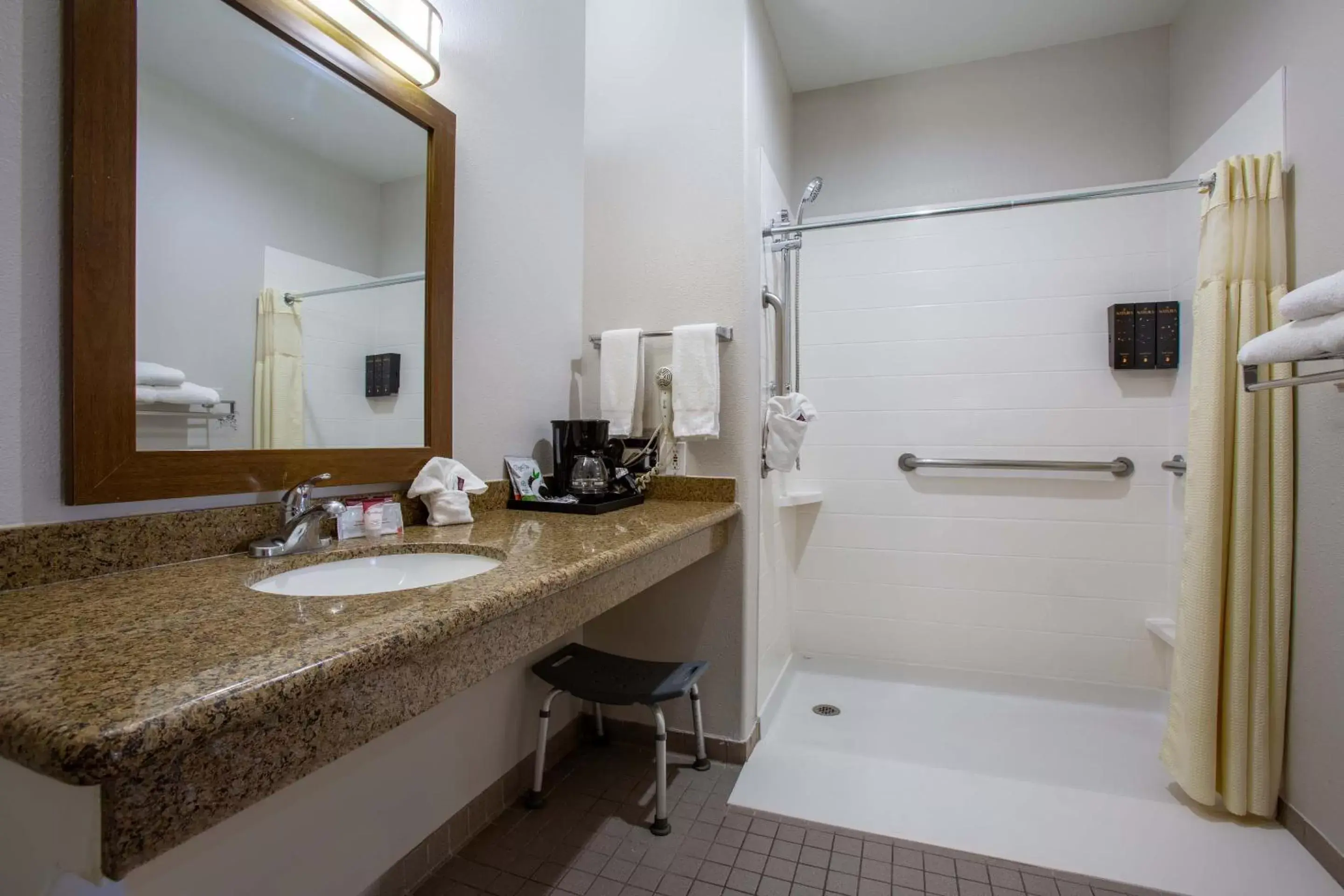 Bathroom in Wildflower Inn at Bell Rock