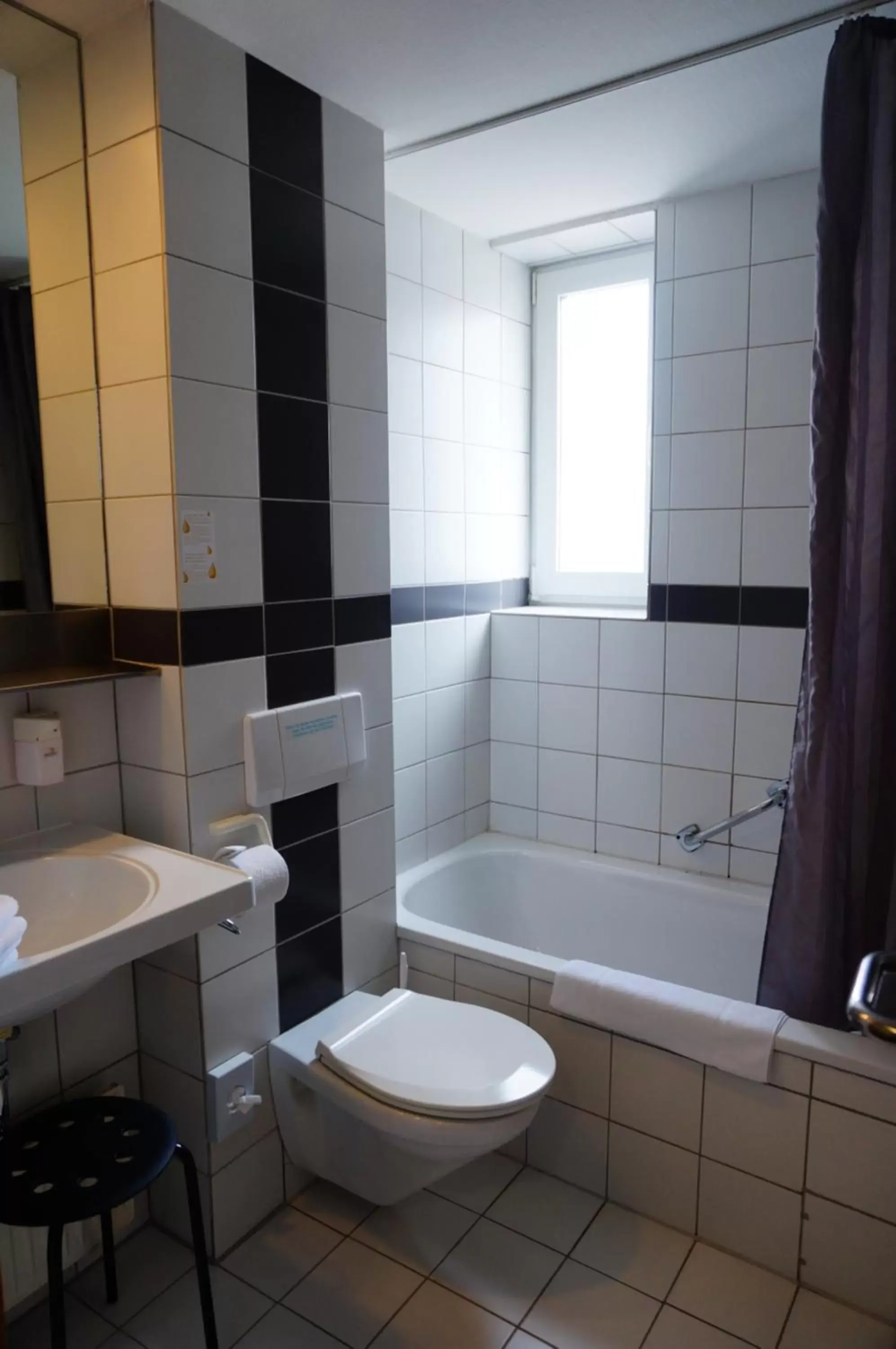 Shower, Bathroom in Ringhotel Altstadt