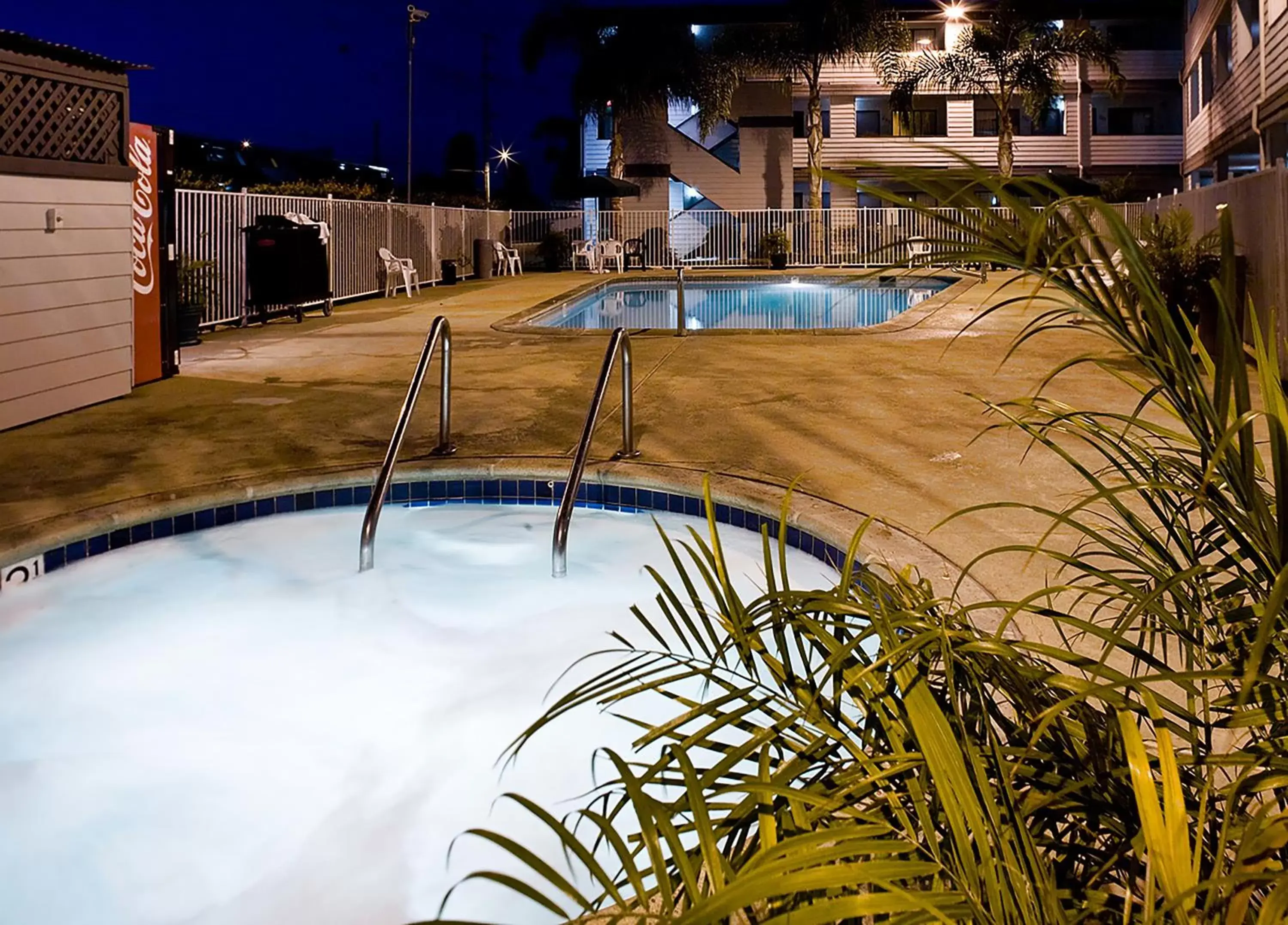 Swimming Pool in Heritage Inn San Diego