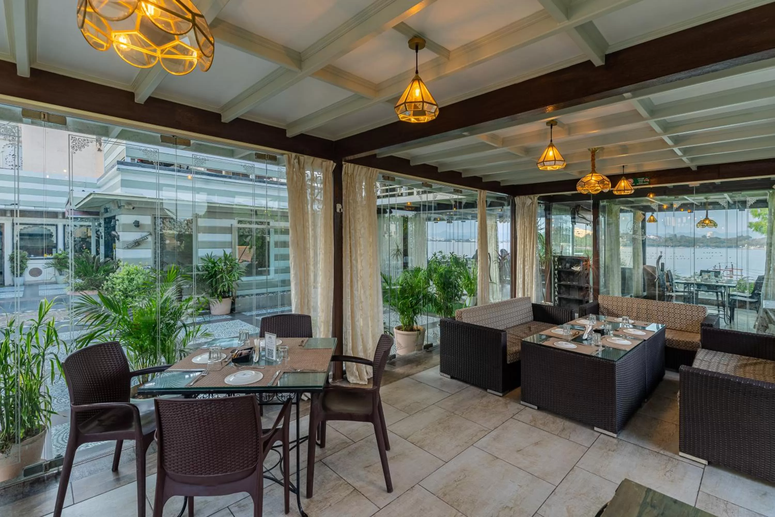 Restaurant/places to eat in Panna Vilas - A Lake Facing Boutique Hotel