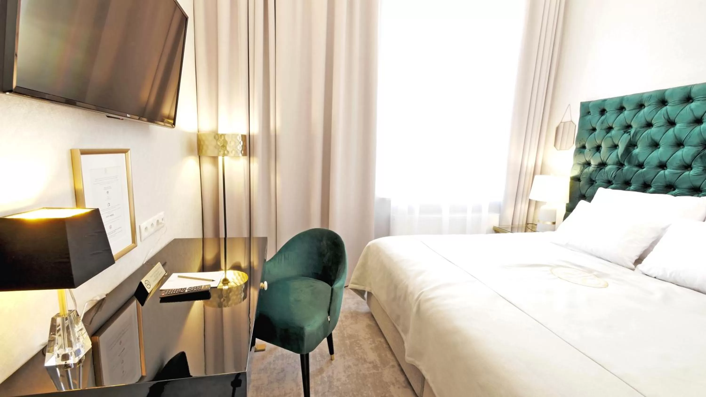 Photo of the whole room, Bed in SZEWSKA 22 BOUTIQUE