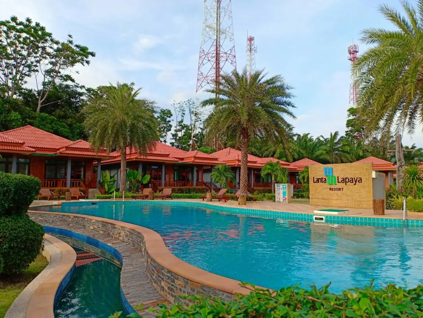 Property building, Swimming Pool in Lanta Lapaya Resort