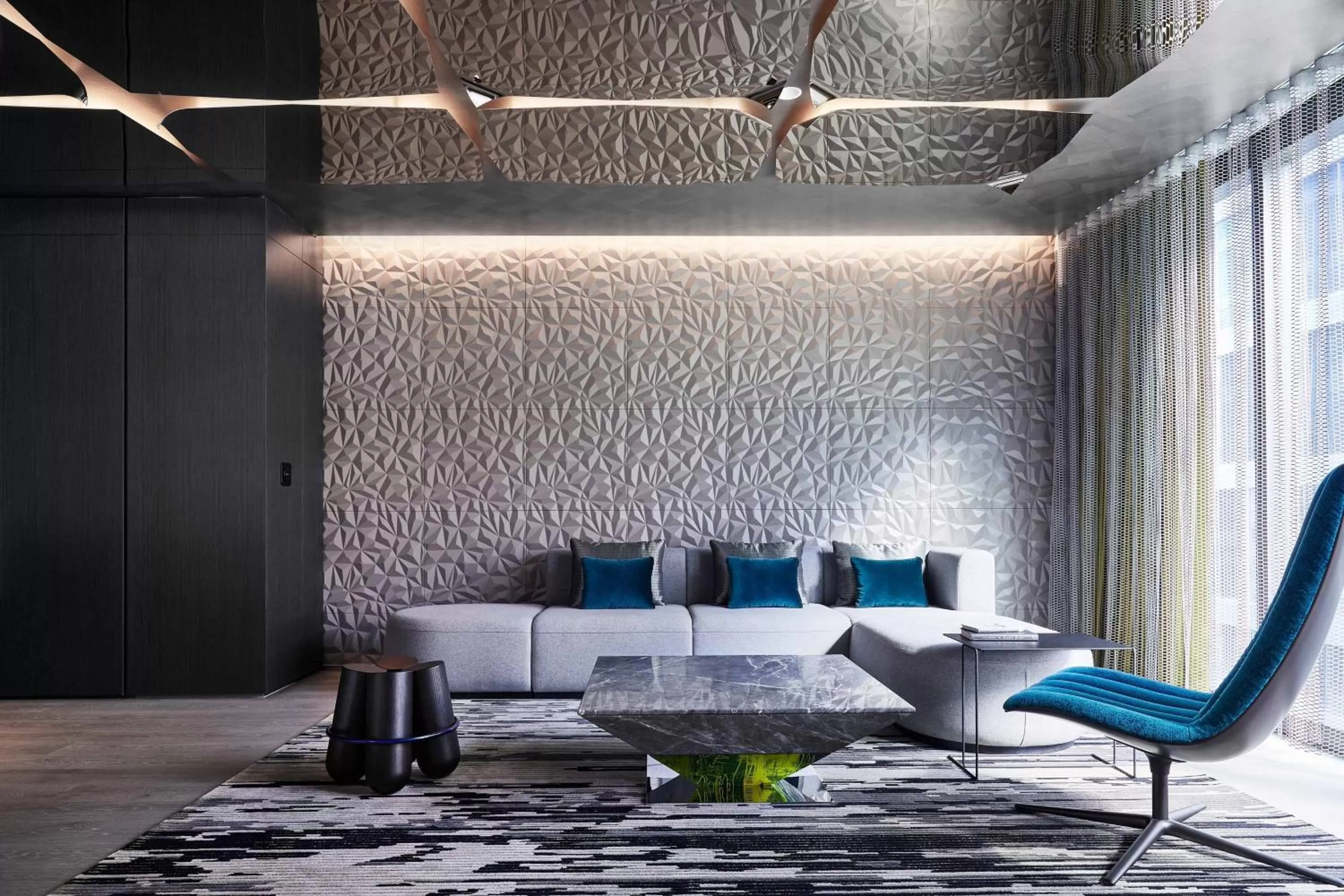 WOW (105-127sqm), Larger Suite, 1 King, City view in W Melbourne