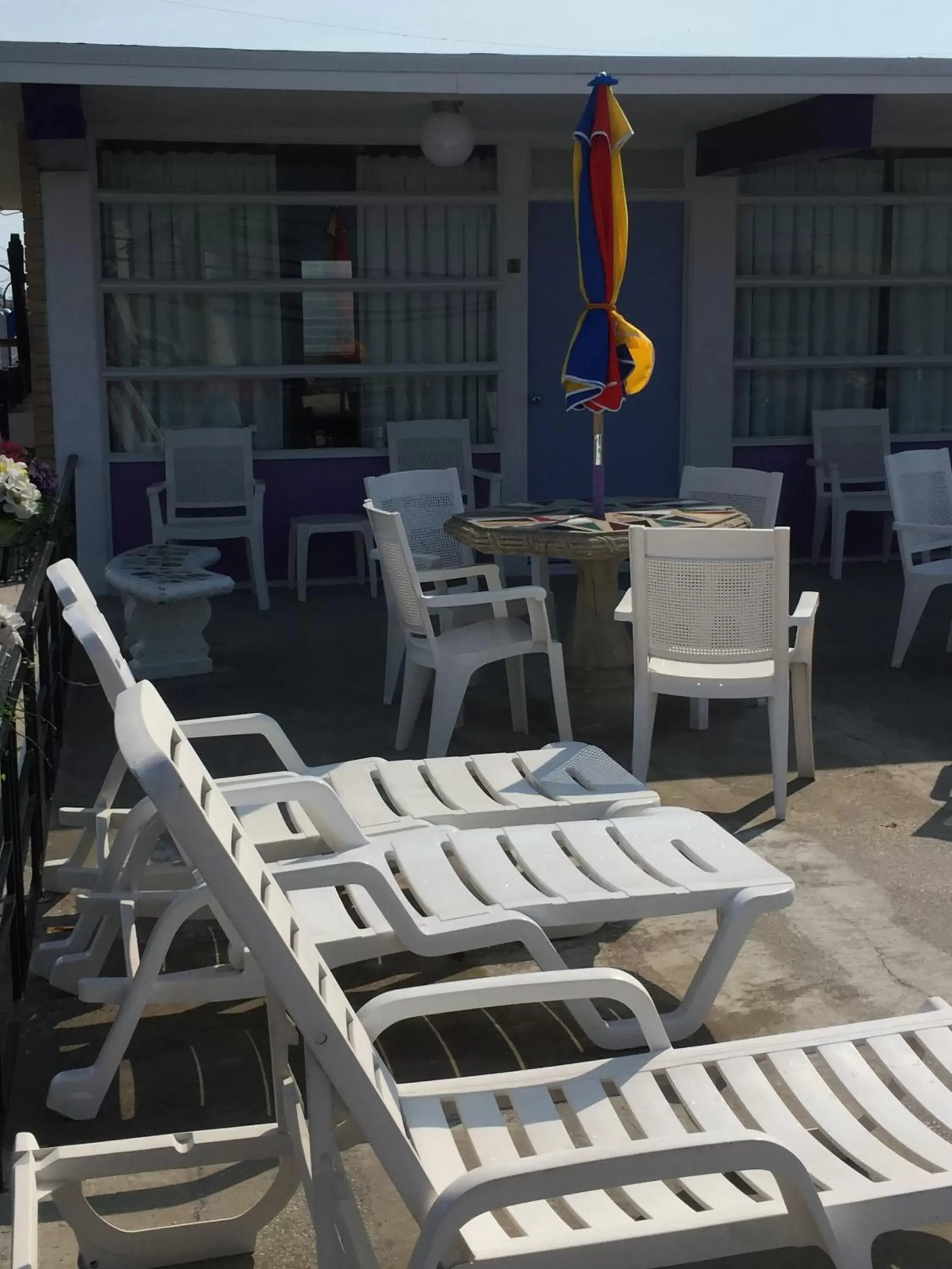 Patio, Patio/Outdoor Area in Monaco Motel - Wildwood