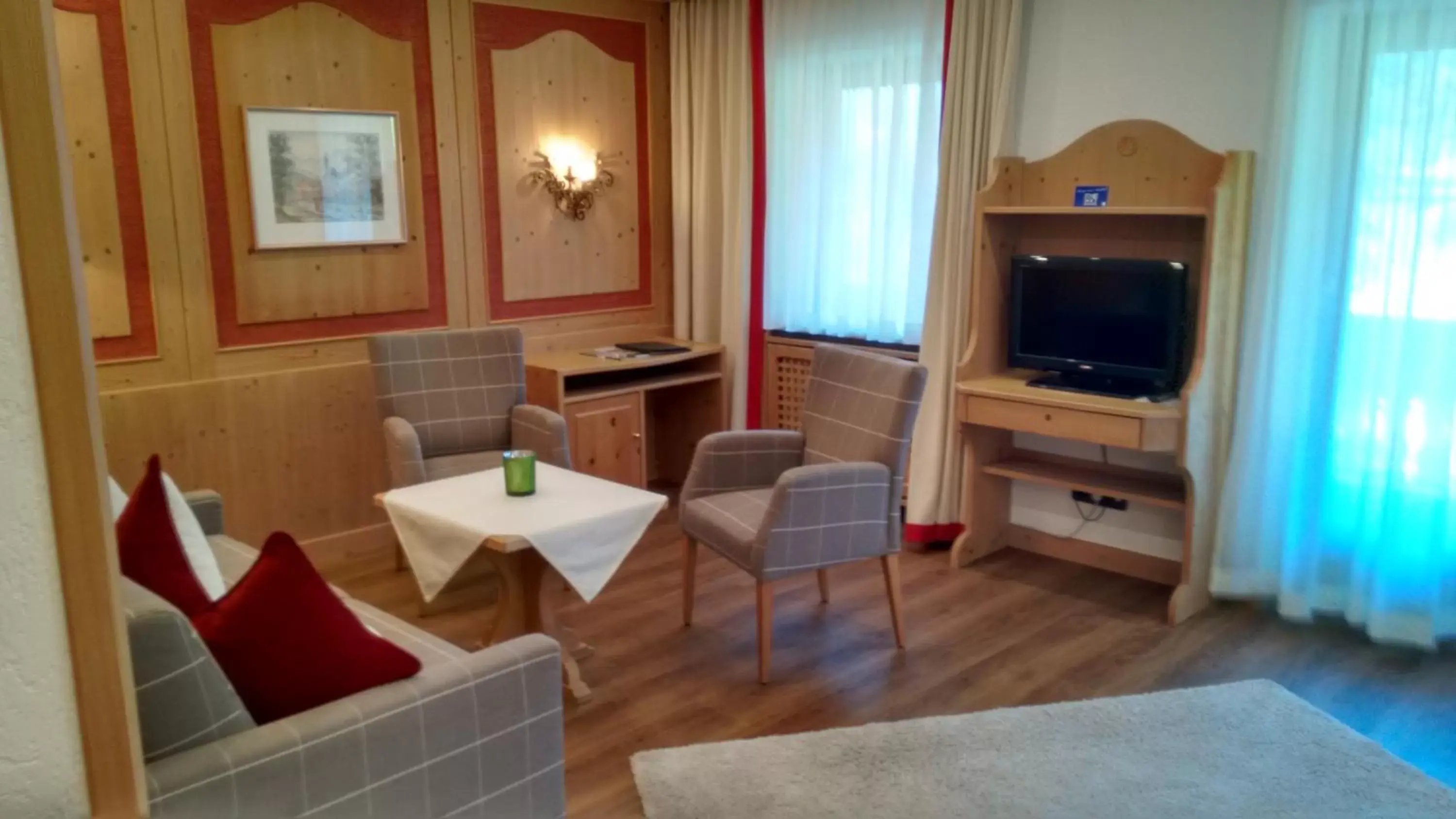 TV and multimedia, Lounge/Bar in Hotel Restaurant Neu Meran