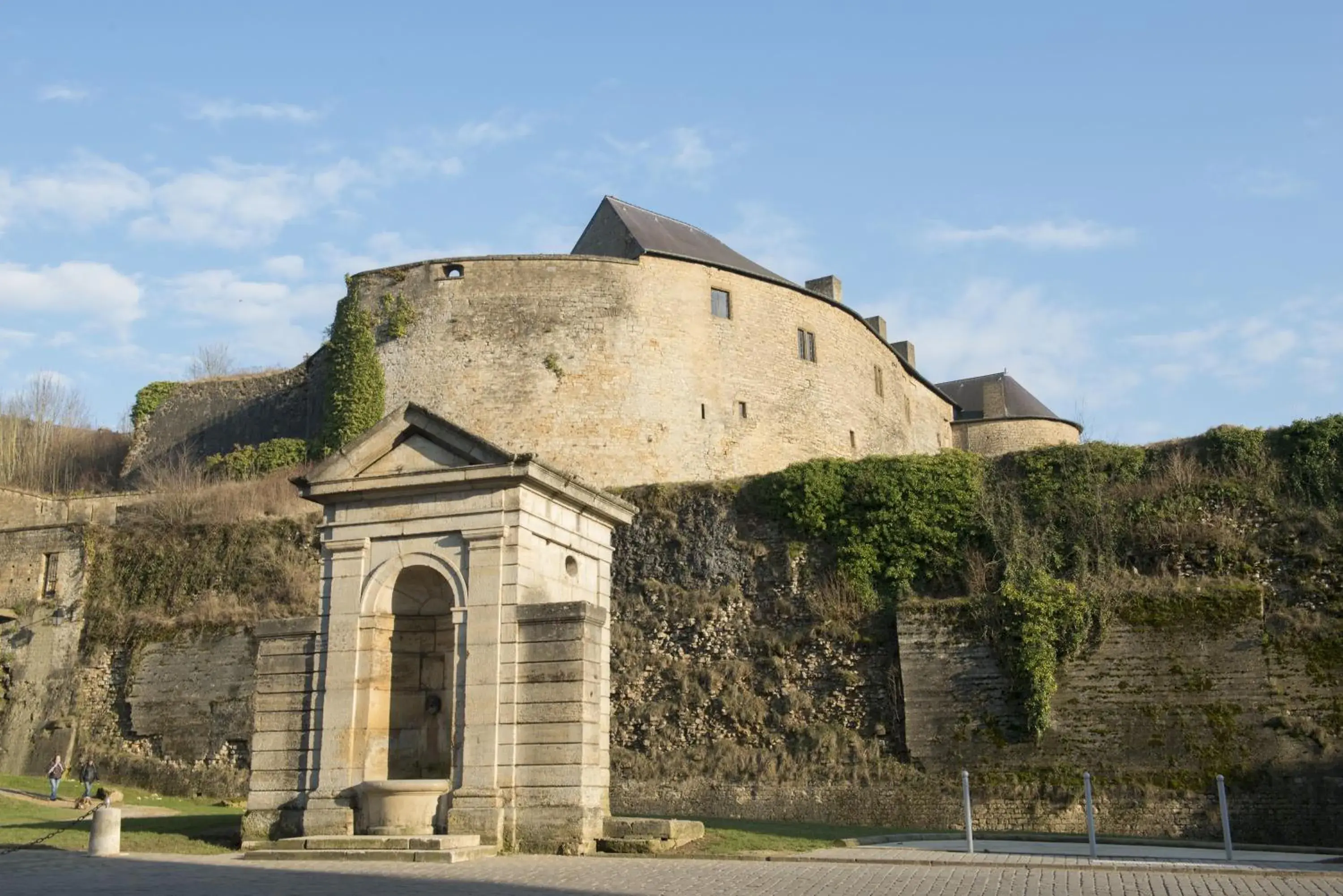Landmark view, Property Building in Le Saint Michel