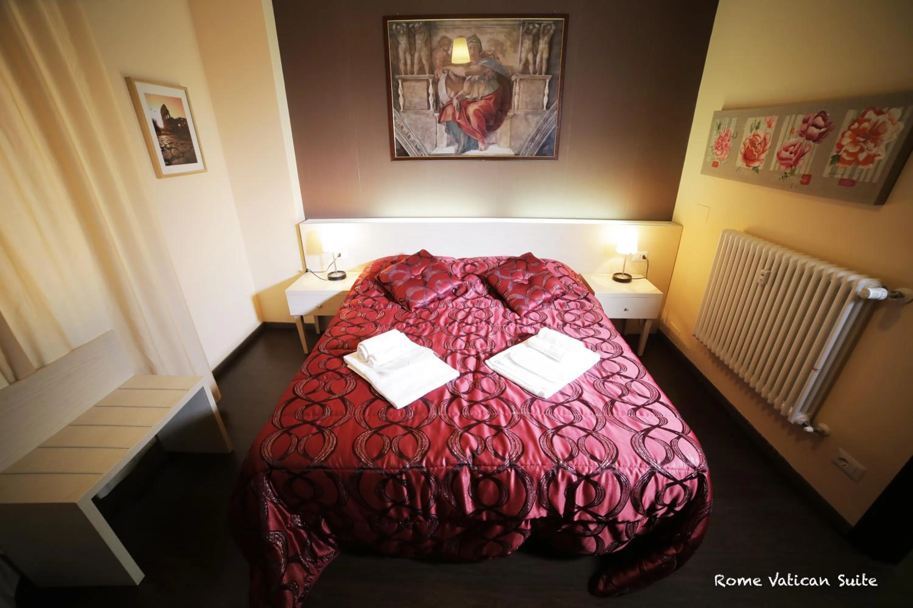 Bedroom, Bed in Rome Vatican Suite