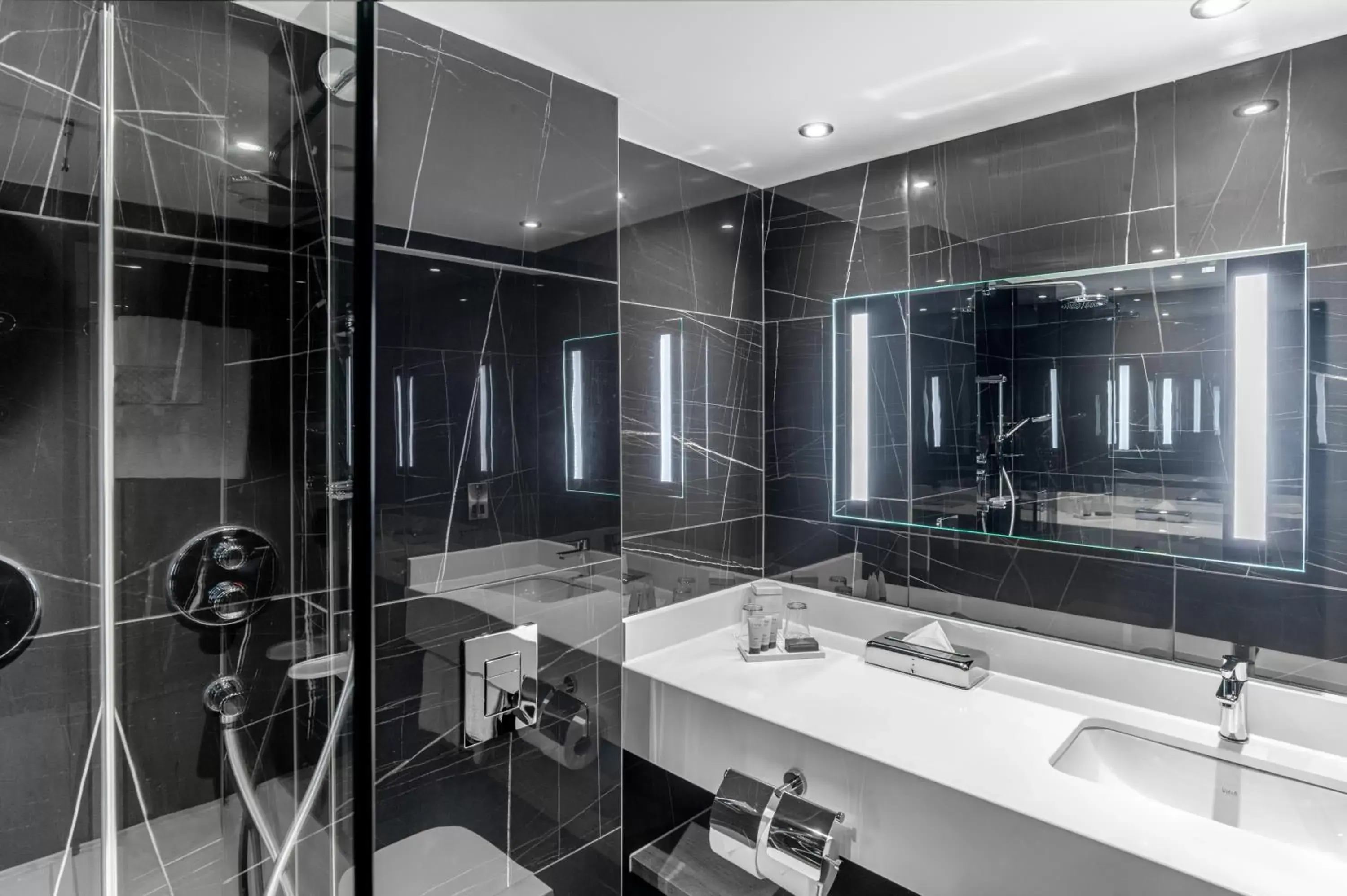 Property building in Sofitel London Gatwick Property building in Sofitel London Gatwick