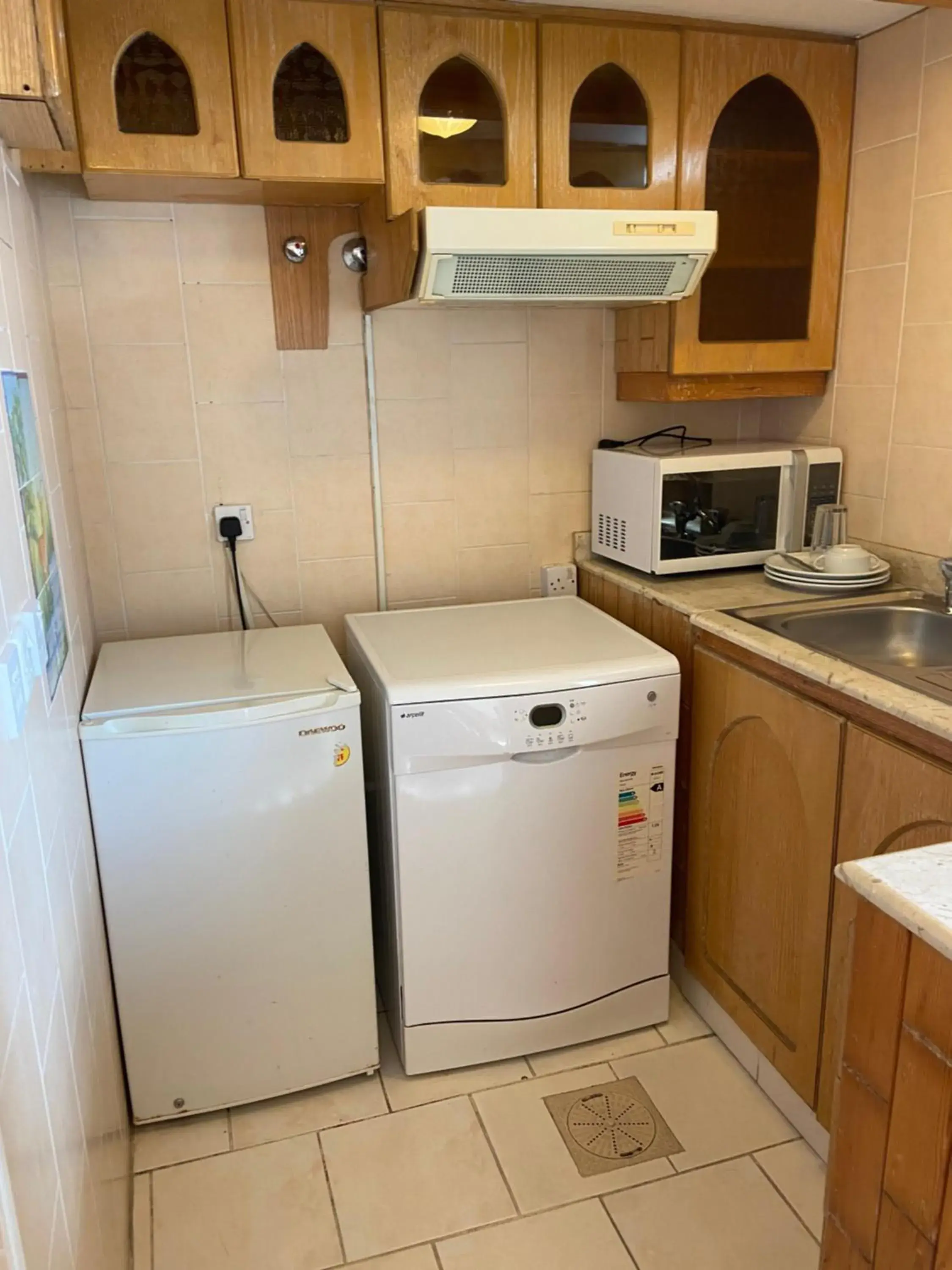 Kitchen or kitchenette, Kitchen/Kitchenette in Kuwait Palace Hotel