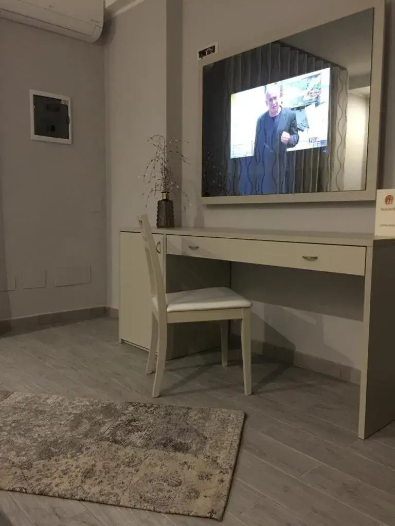 TV/Entertainment Center in Hotel Palace Gioia Tauro