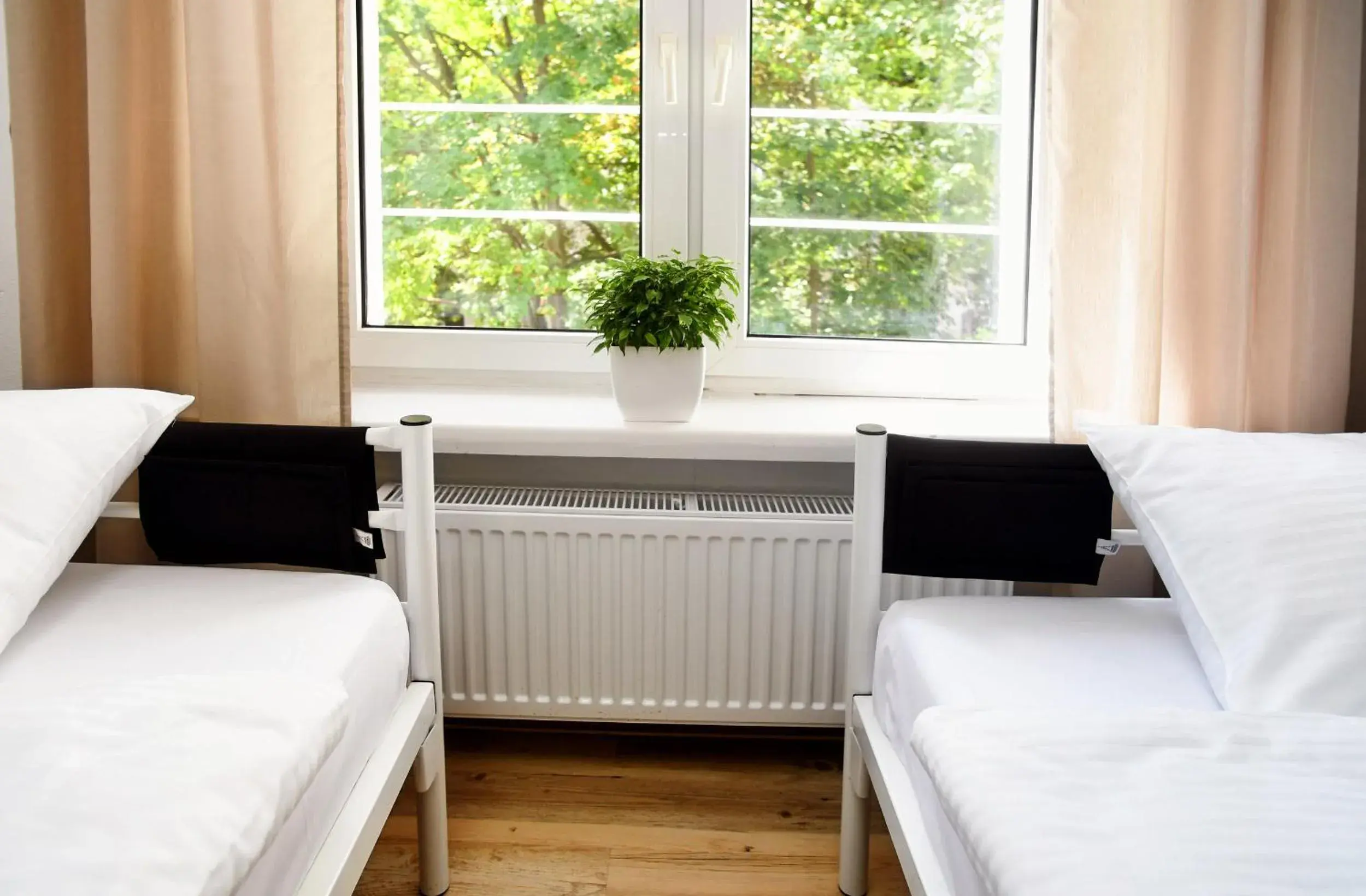 Bed, Seating Area in Warsaw Hostel Centrum