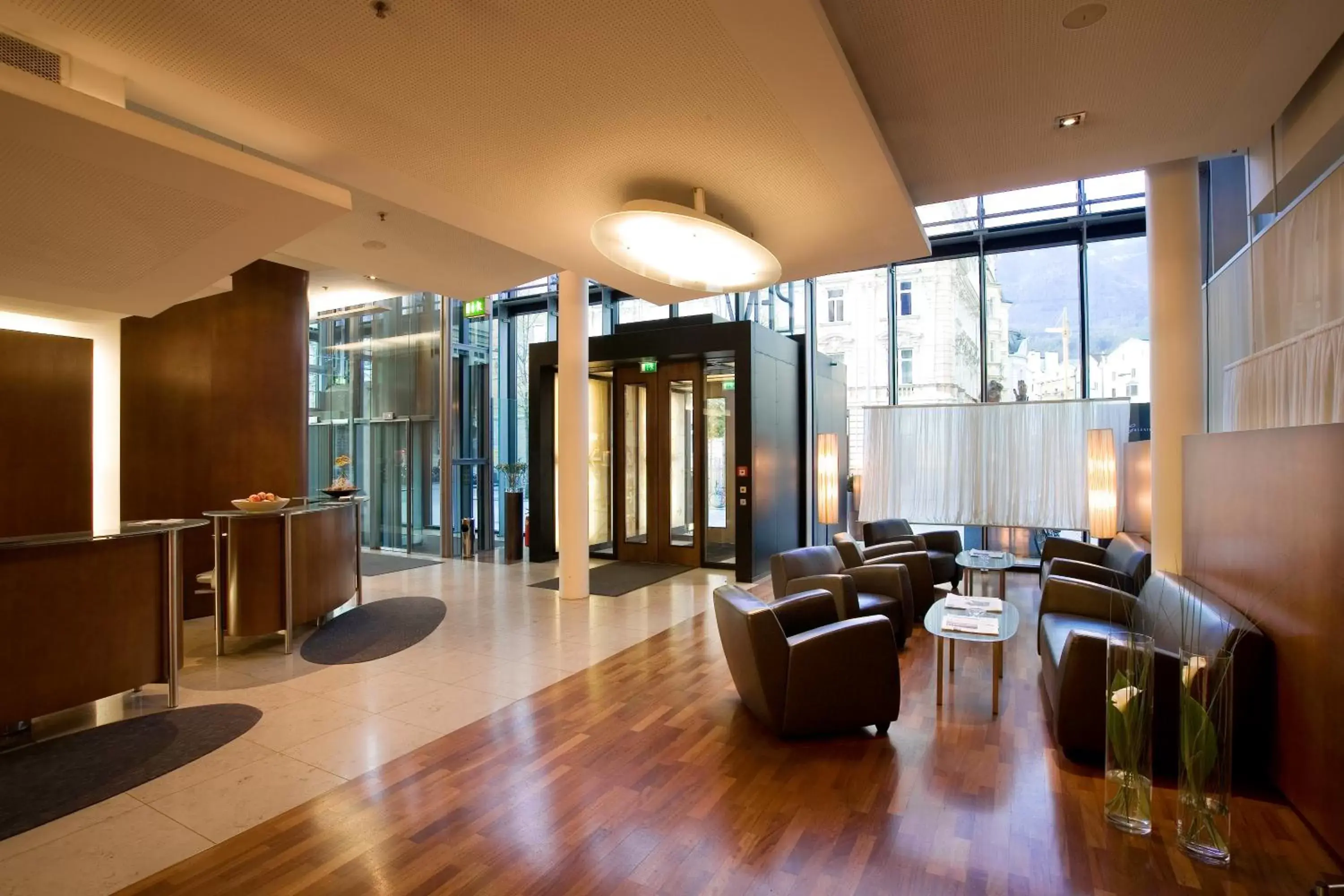 Lobby or reception, Restaurant/Places to Eat in The PENZ Hotel