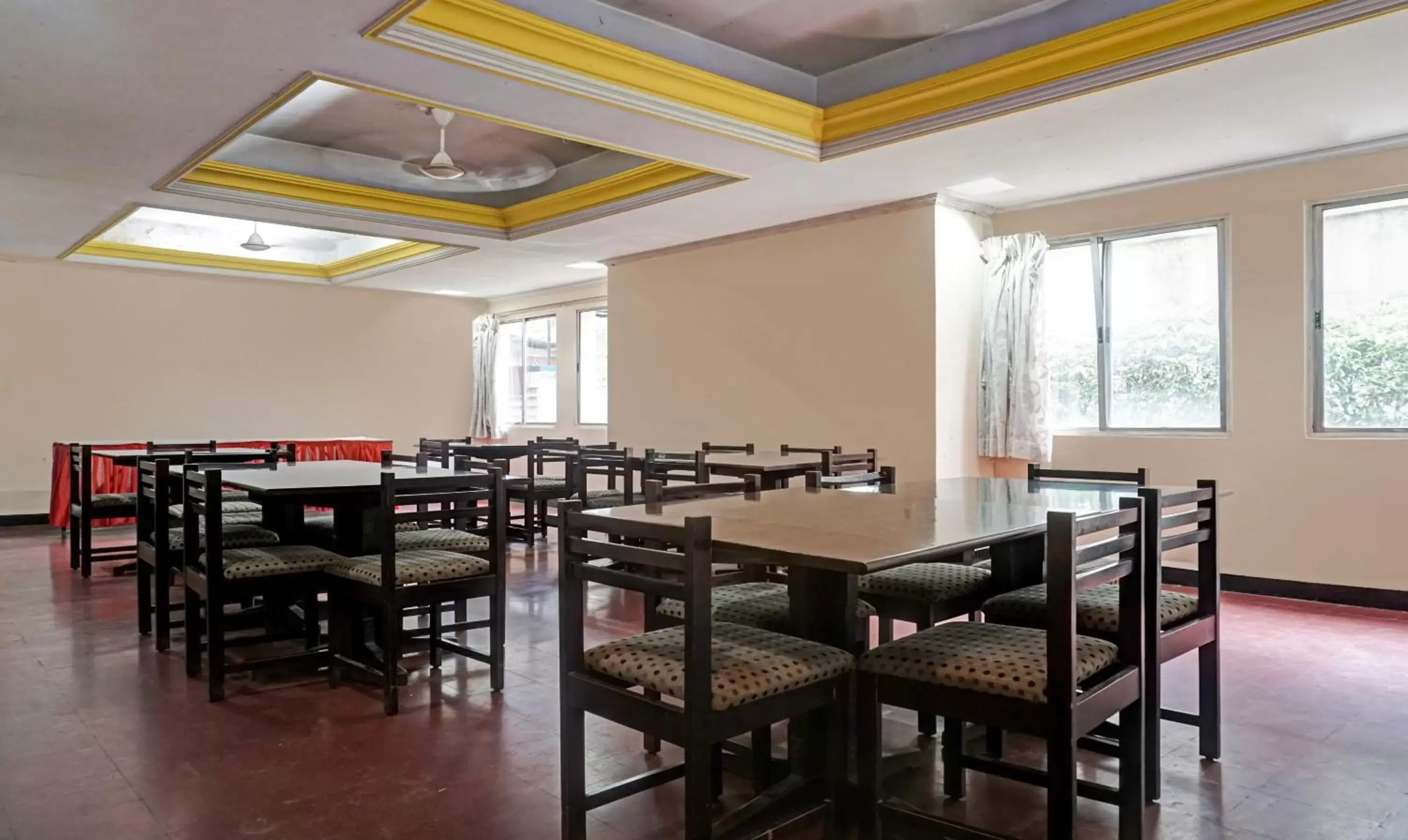 Restaurant/places to eat in Itsy Hotels Ranjeet Restaurant/places to eat in Itsy Hotels Ranjeet