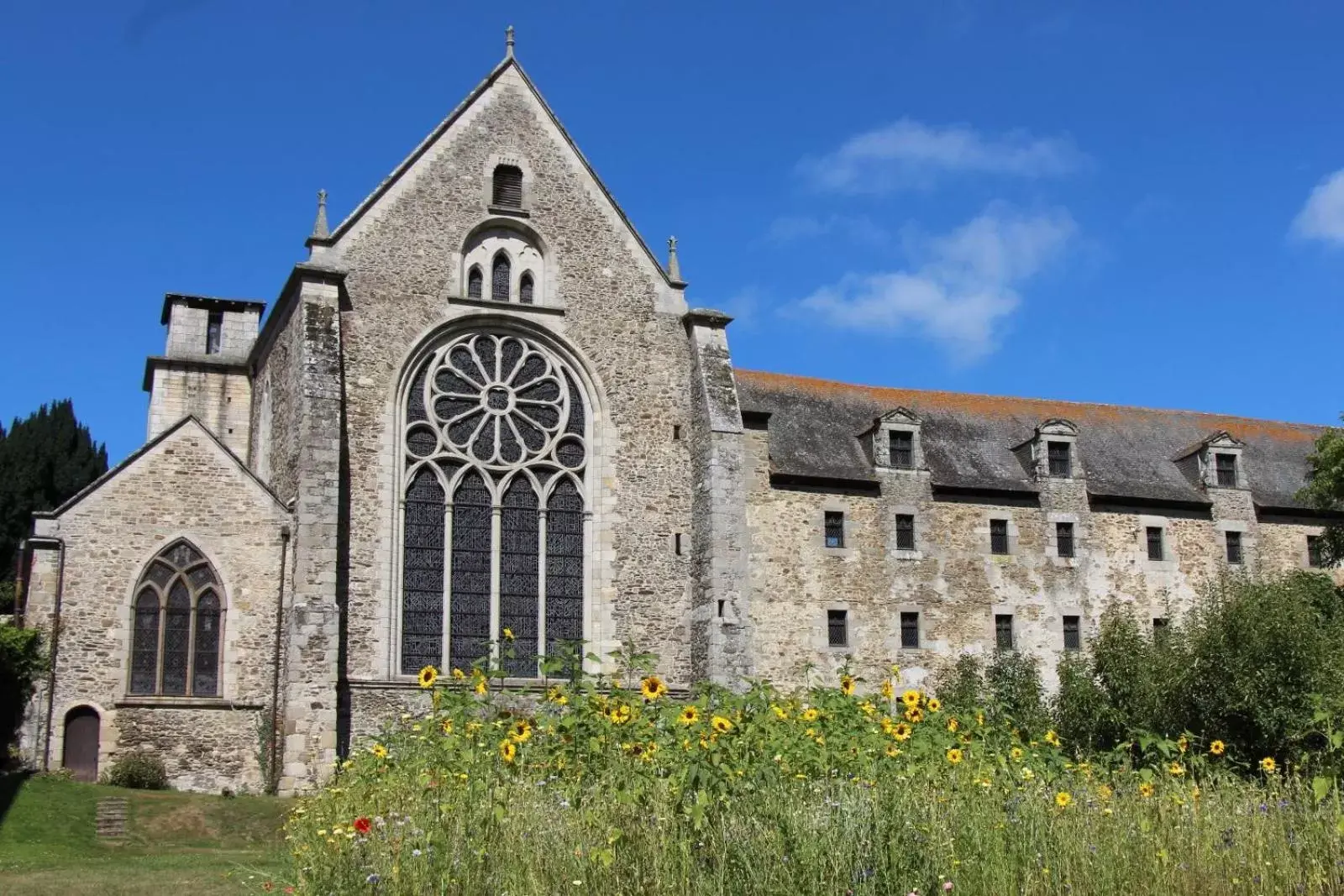 Nearby landmark, Property Building in La Tocade Del Arte - Dinan