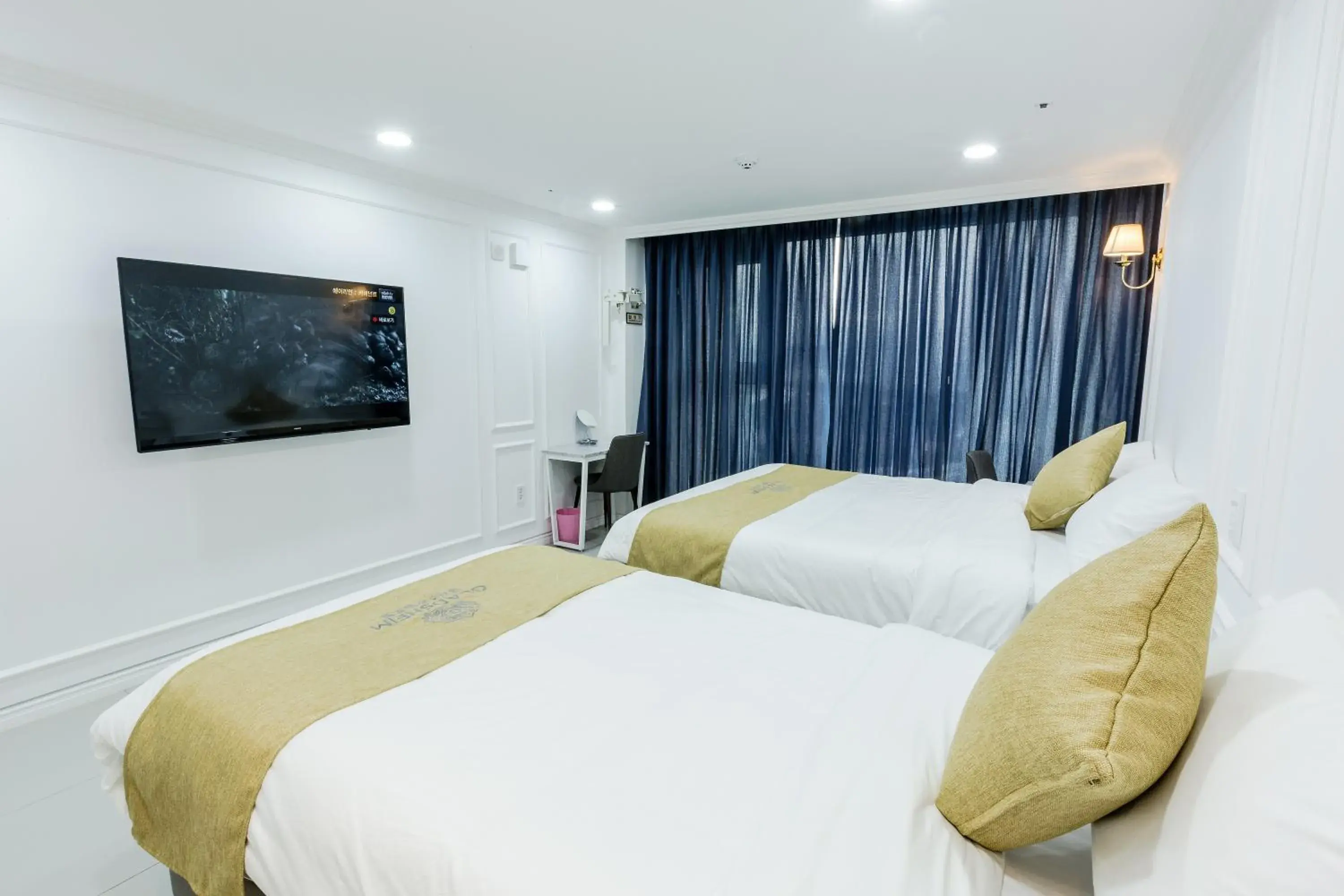 Bed in Gladsheim Hotel Bed in Gladsheim Hotel