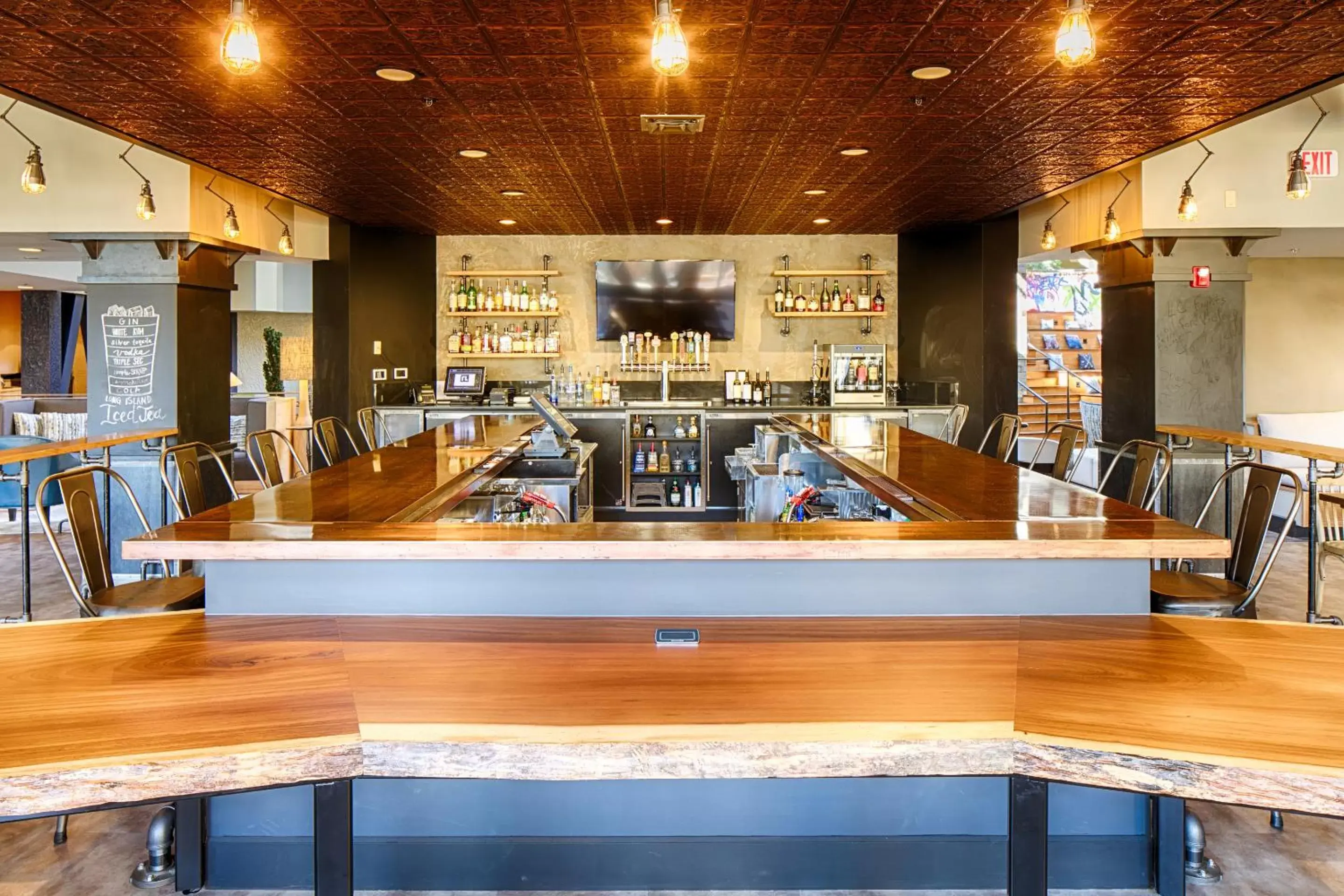 Lounge or bar in Centennial Hotel Spokane Lounge or bar in Centennial Hotel Spokane