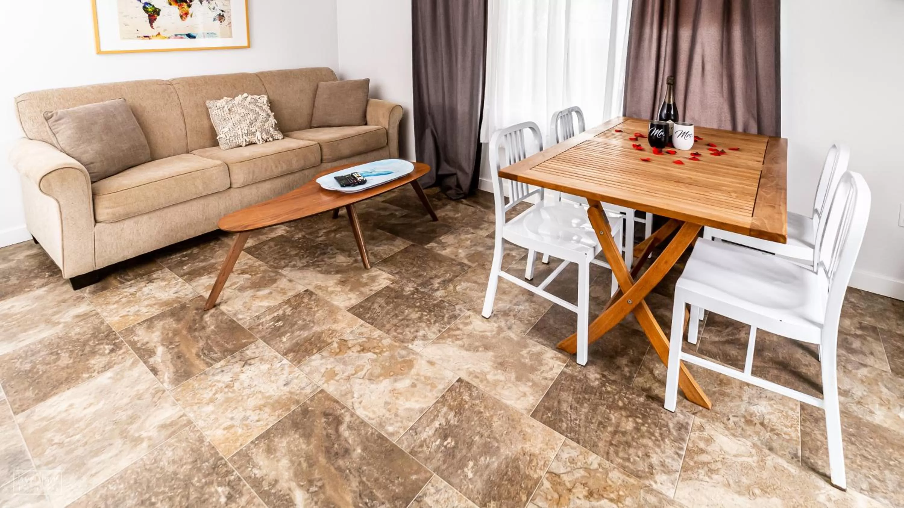 Living room in Terimore Lodging by the Sea