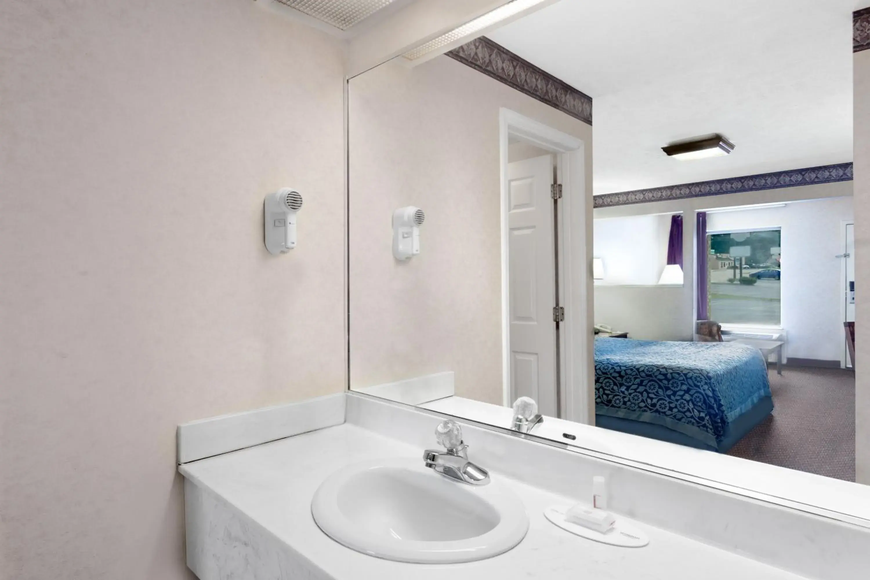 Bathroom in Days Inn by Wyndham Morristown