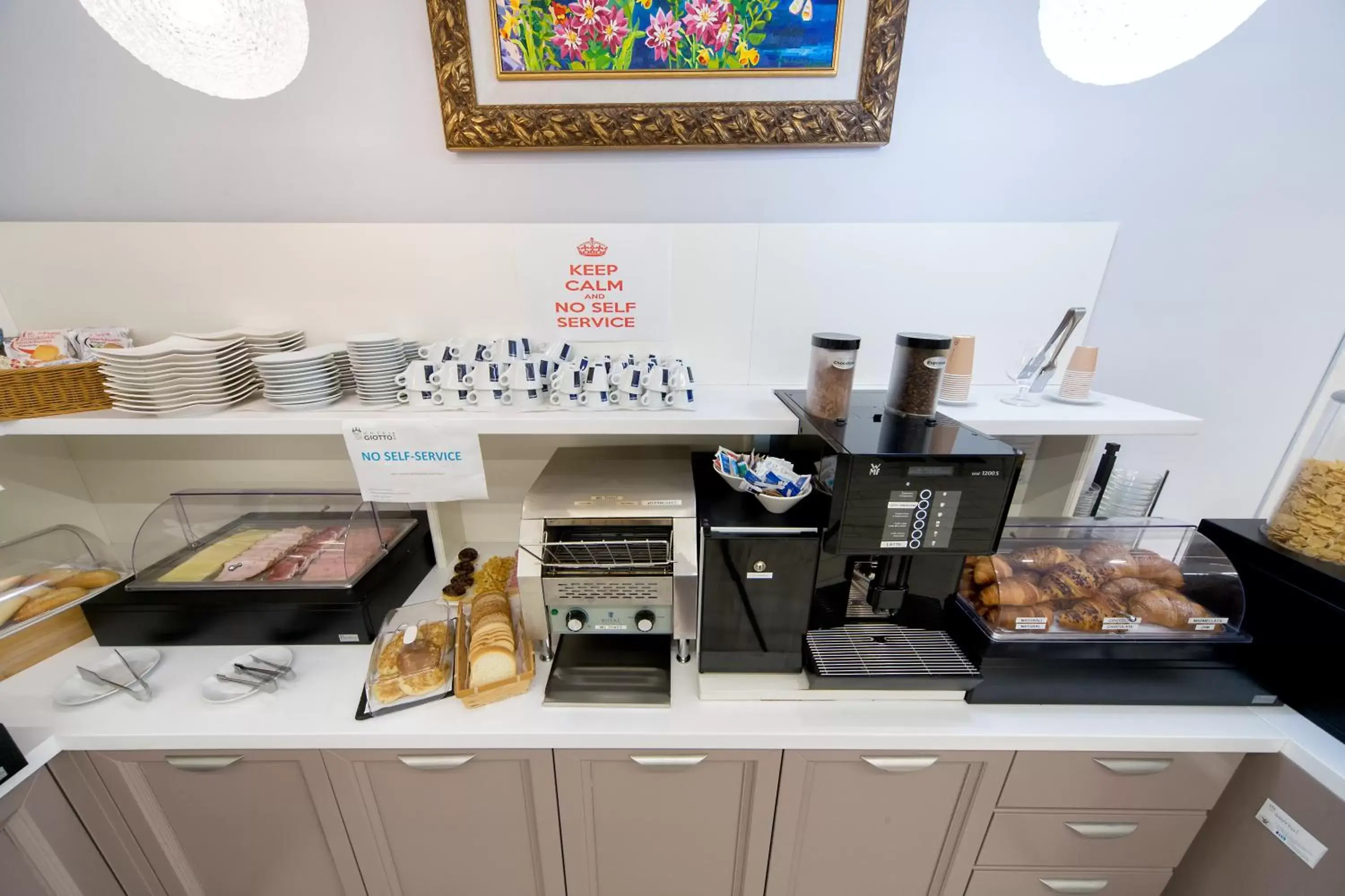 Coffee/tea facilities, Kitchen/Kitchenette in Hotel Giotto