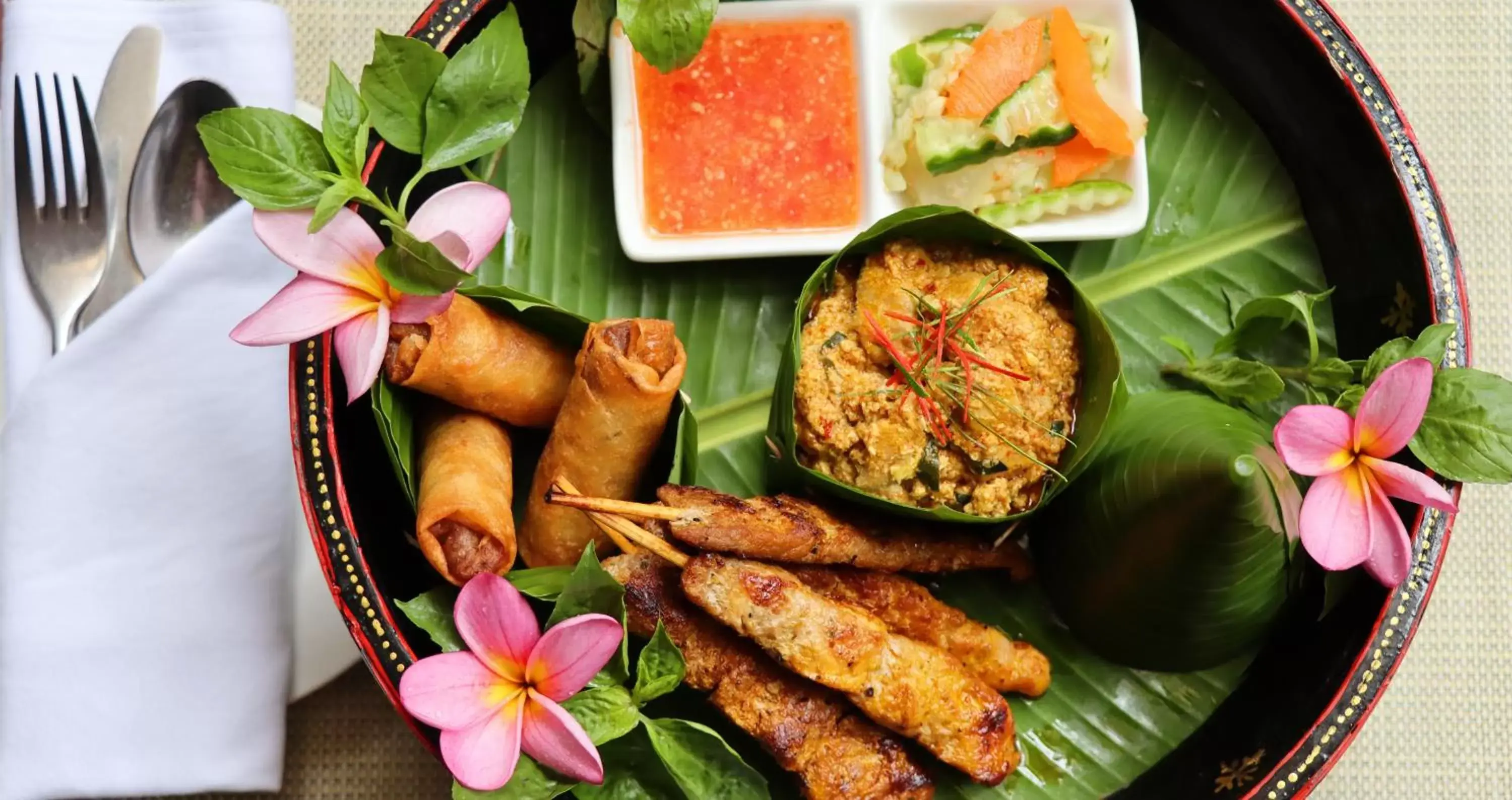 Food in Landing Gold by Amatak Food in Landing Gold by Amatak