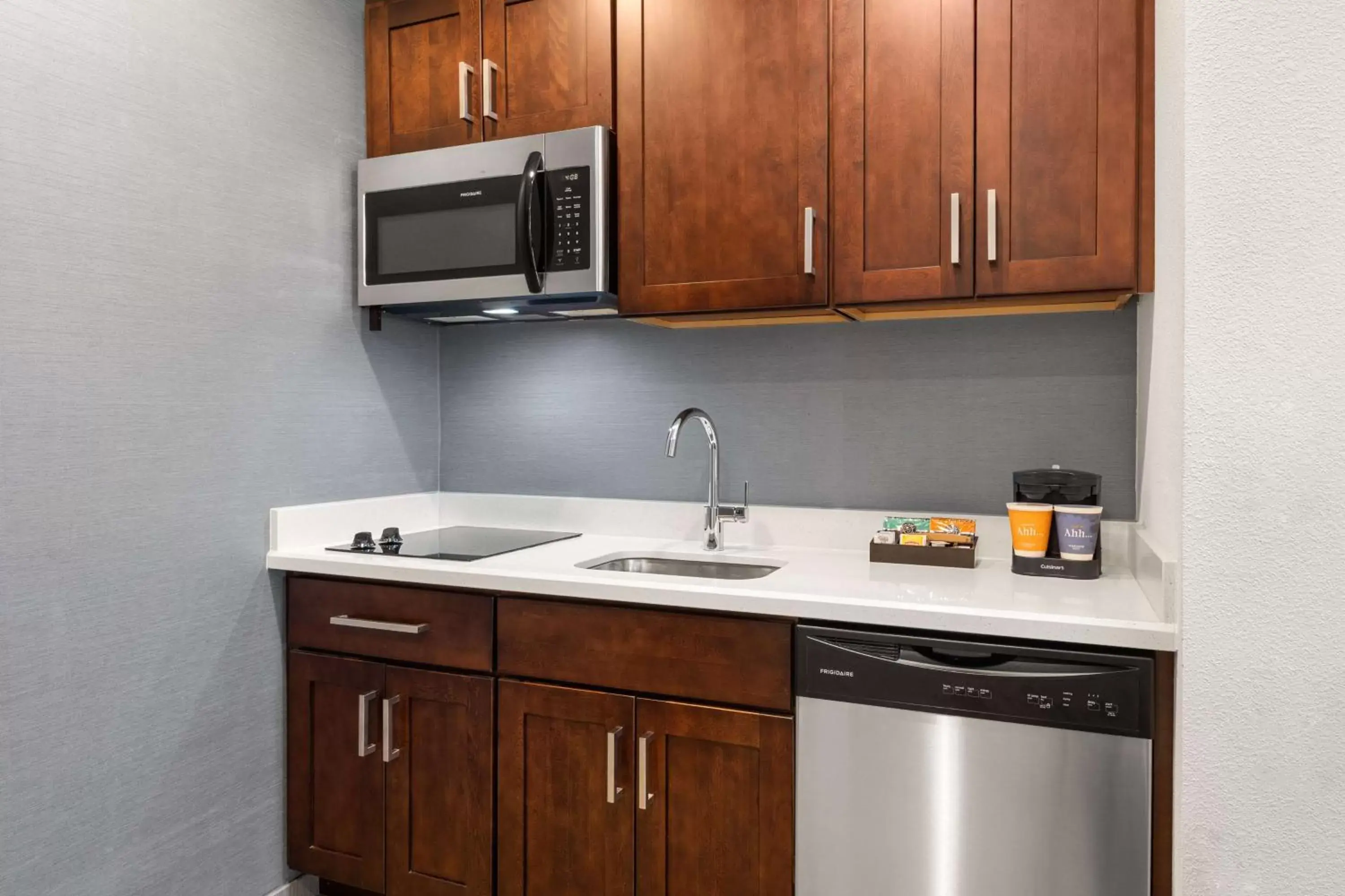 Kitchen or kitchenette, Kitchen/Kitchenette in Homewood Suites By Hilton San Marcos