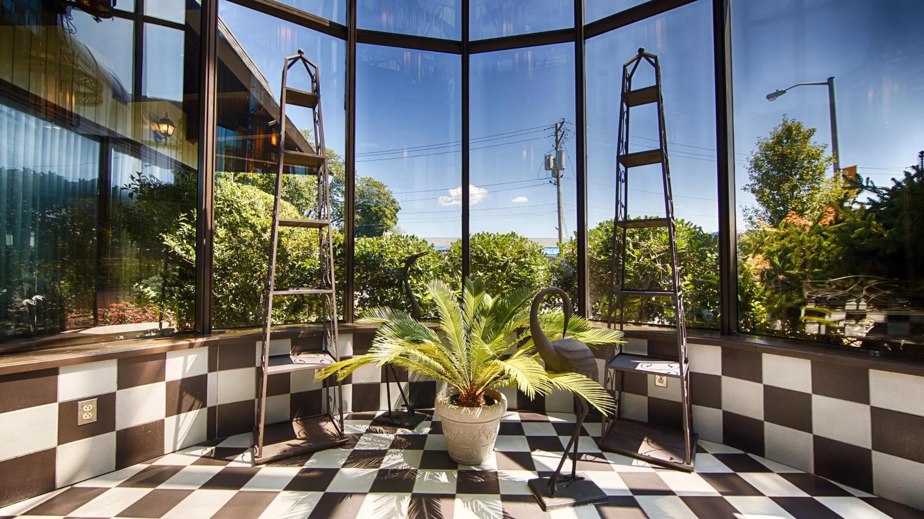 Solarium in West Gate Inn Nyack