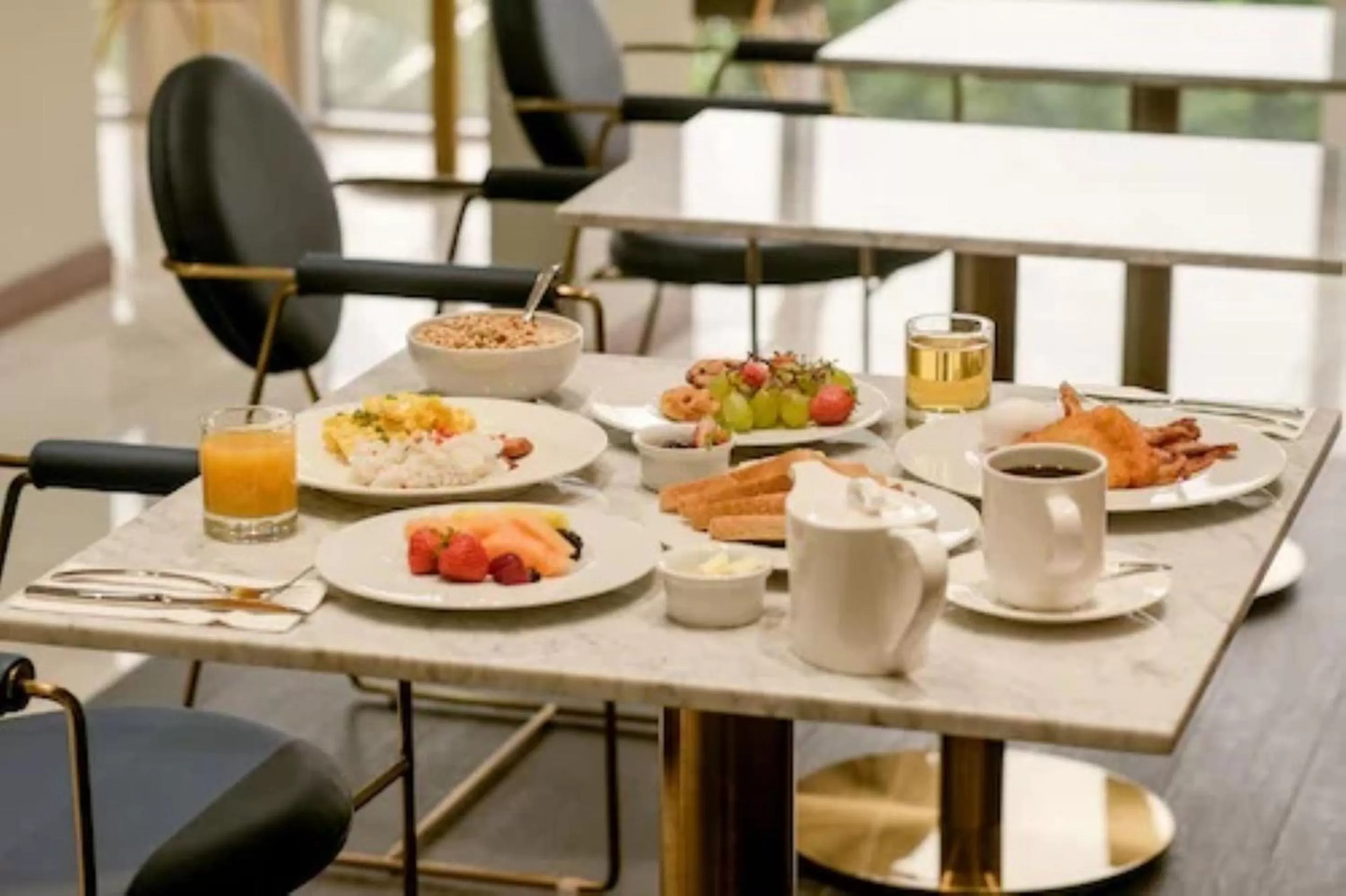 Food and drinks in The Bayview Hotel Guam