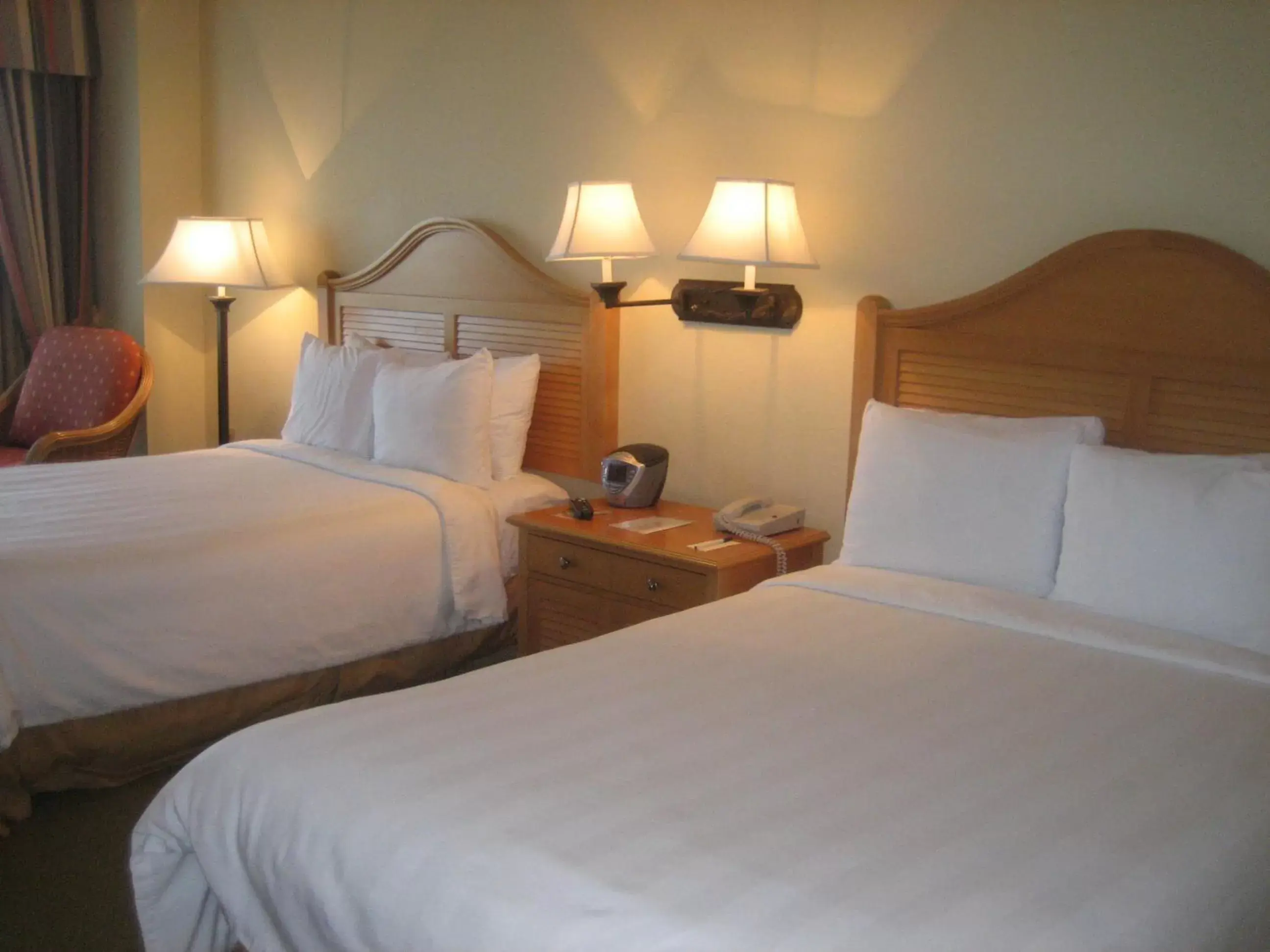 Bedroom, Bed in Monumental Hotel Orlando
