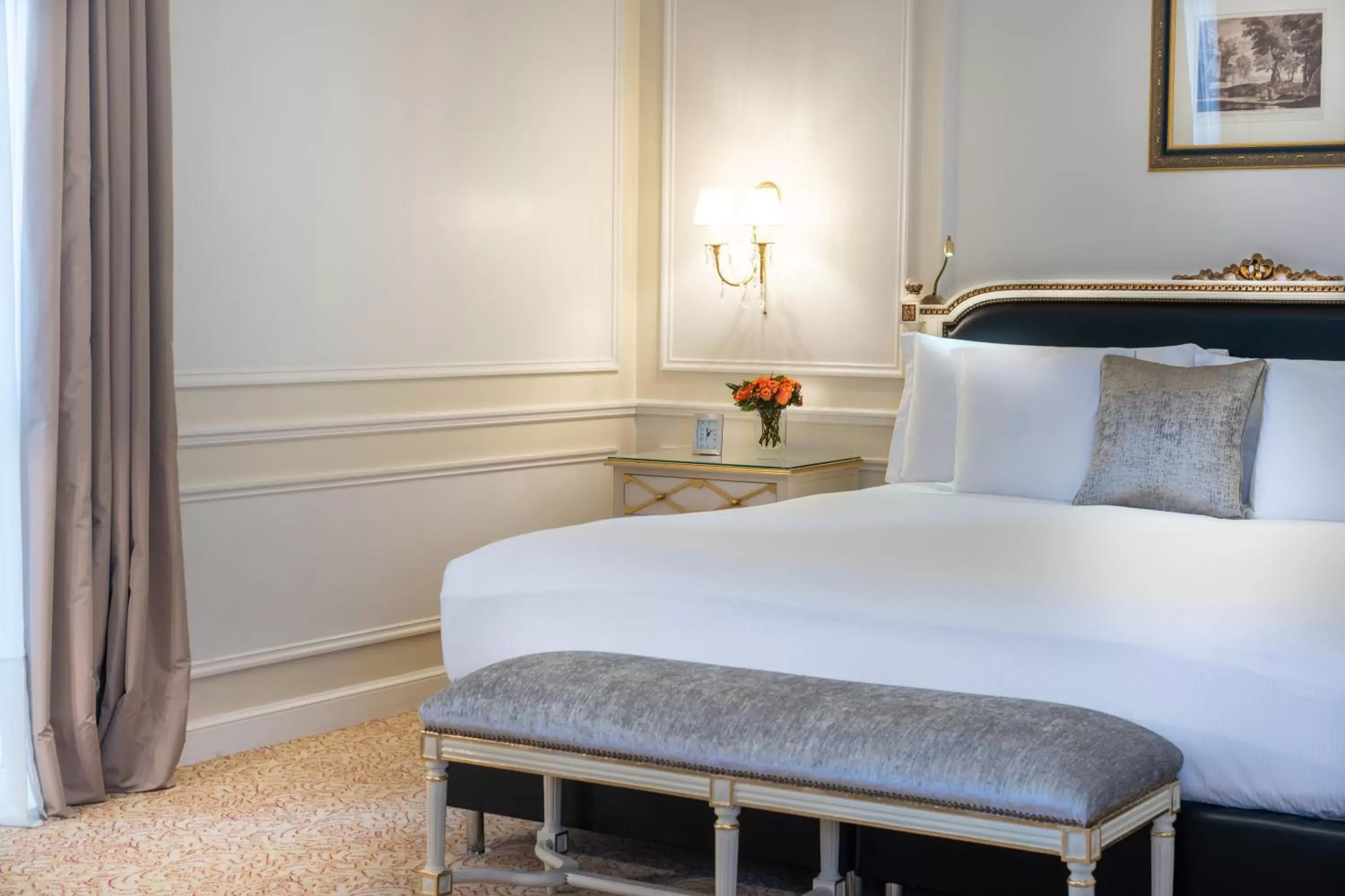 Bed in Alvear Palace Hotel - Leading Hotels of the World