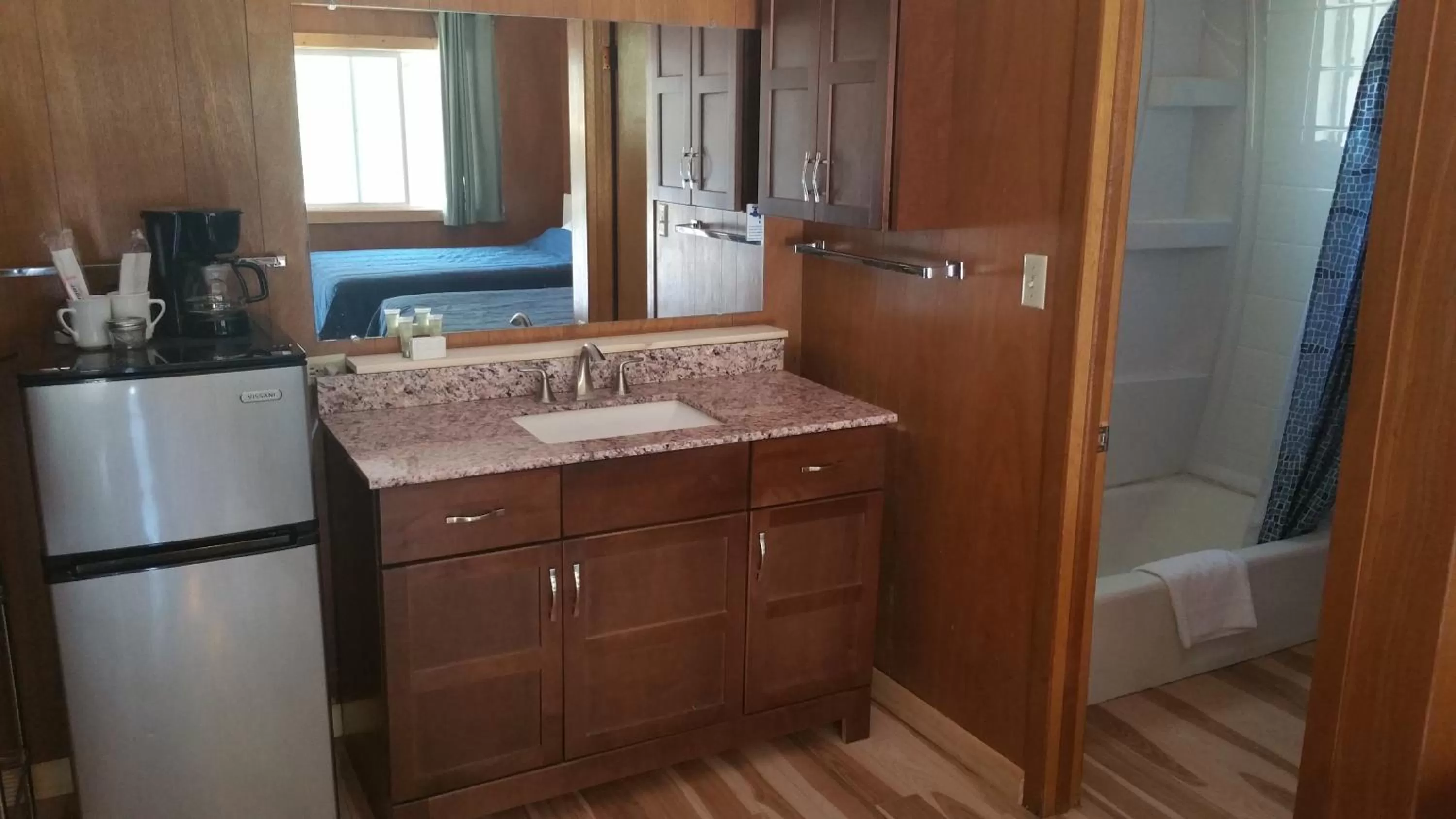 Bathroom in Alpine Moose Lodge