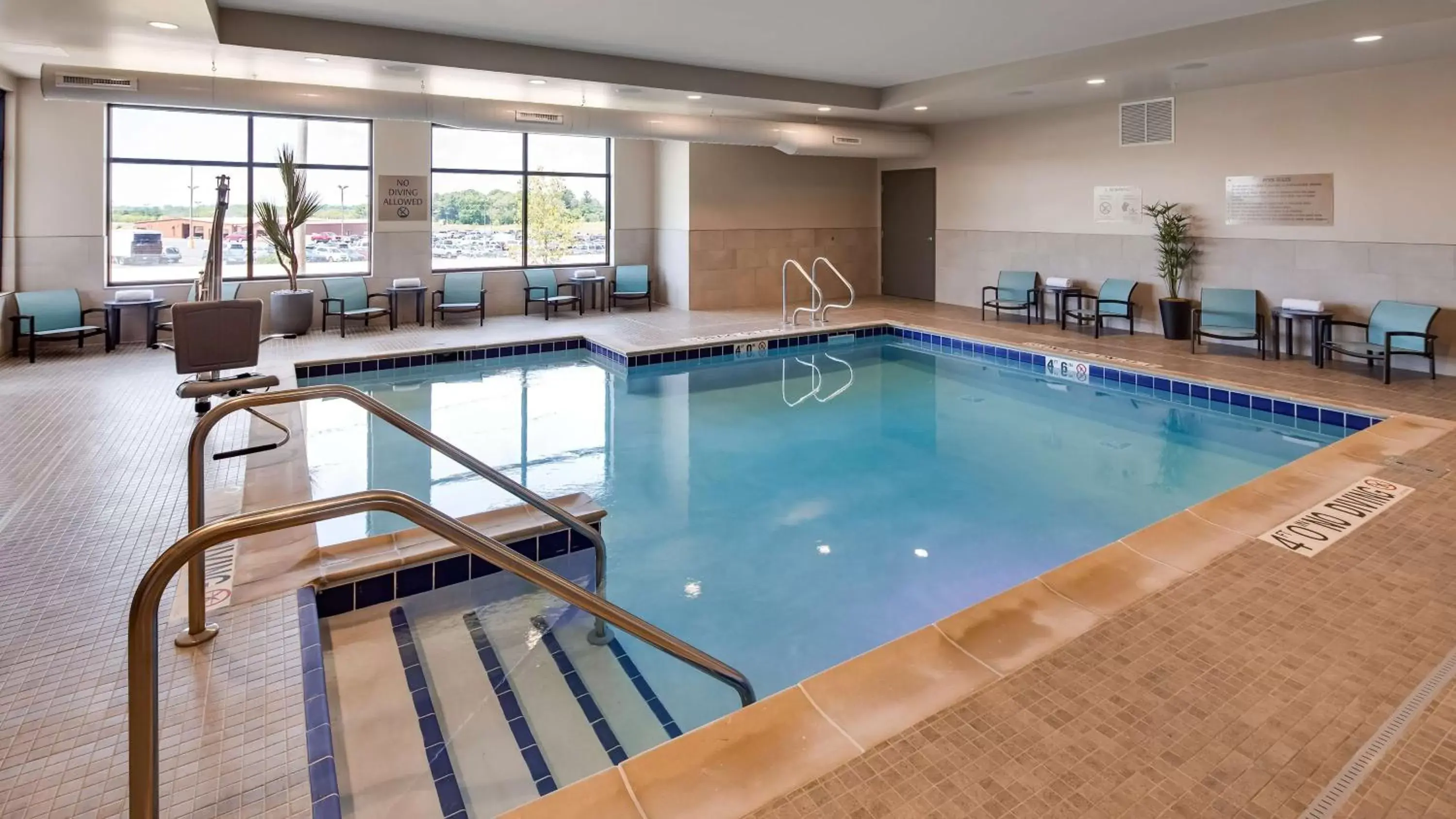 On site, Swimming Pool in Best Western Plus Jefferson