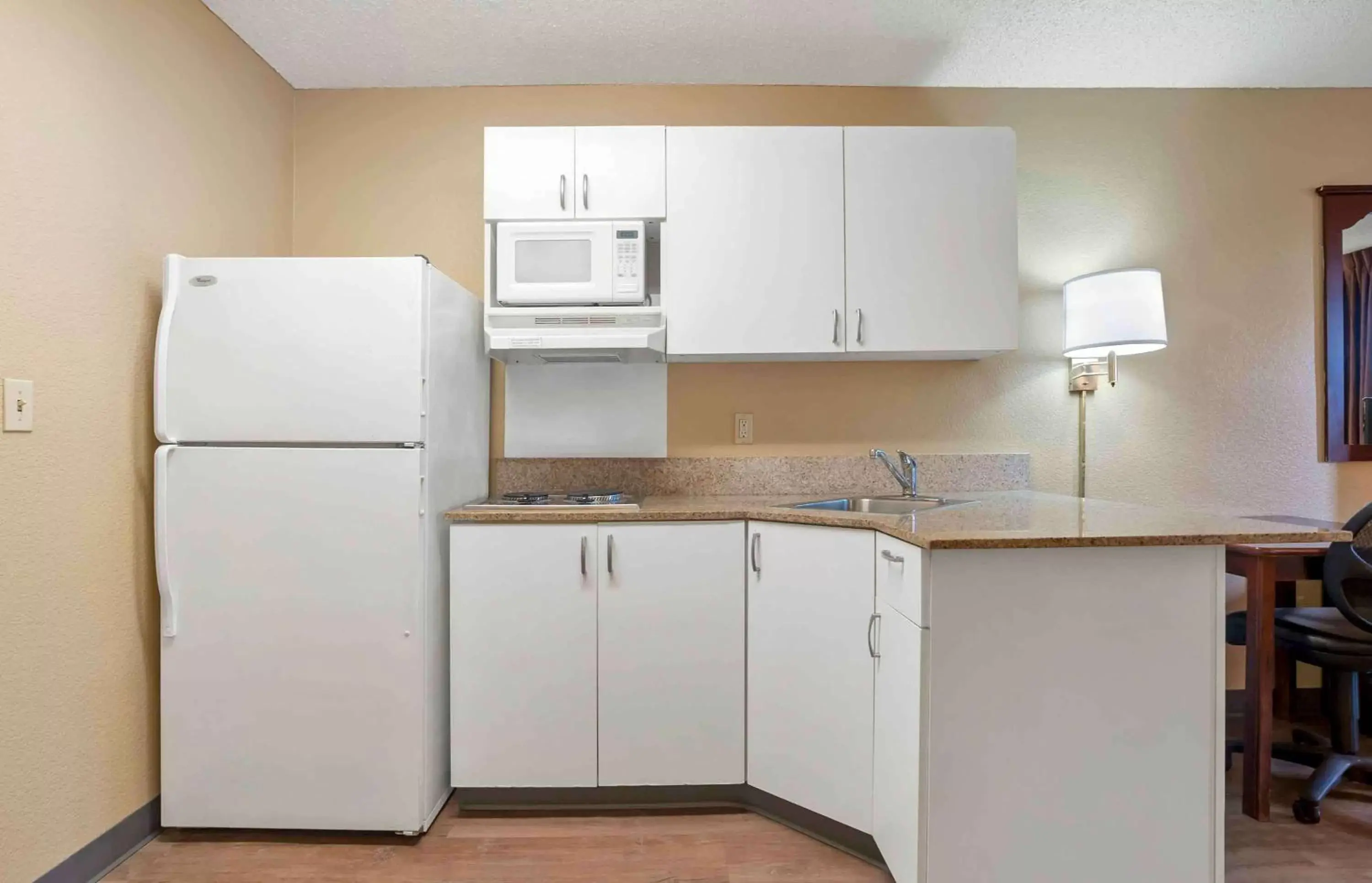 Bedroom, Kitchen/Kitchenette in Extended Stay America Suites - Los Angeles - Torrance Harborgate Way