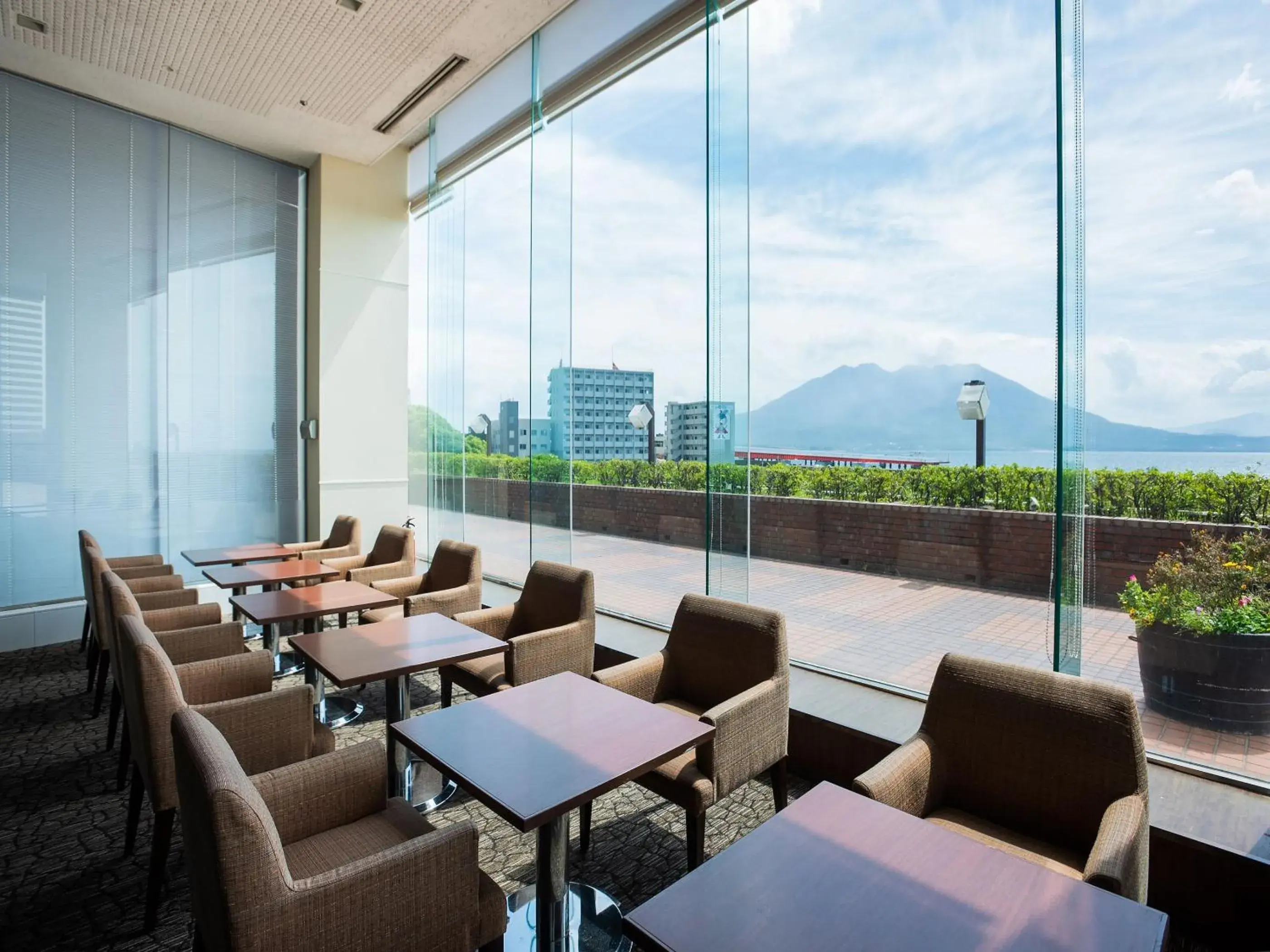 Lounge or bar in Art Hotel Kagoshima