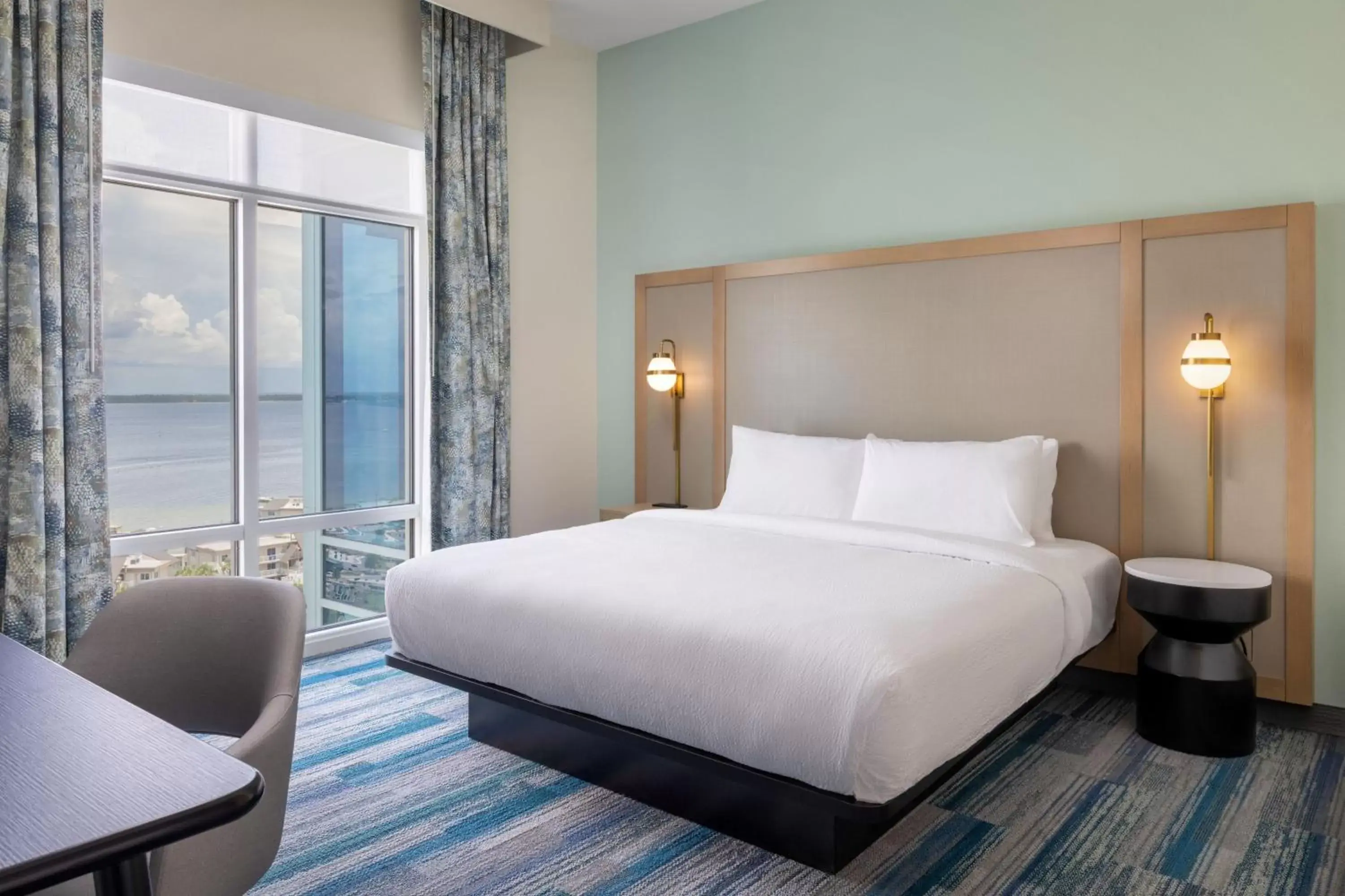 Photo of the whole room, Bed in Fairfield by Marriott Inn & Suites Pensacola Beach