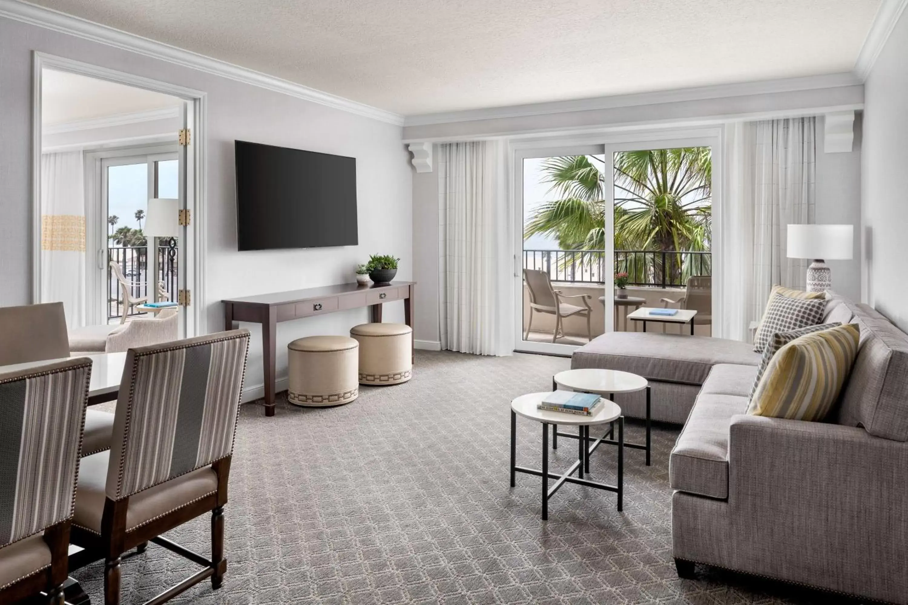 Photo of the whole room, Seating Area in Hyatt Regency Huntington Beach Resort and Spa