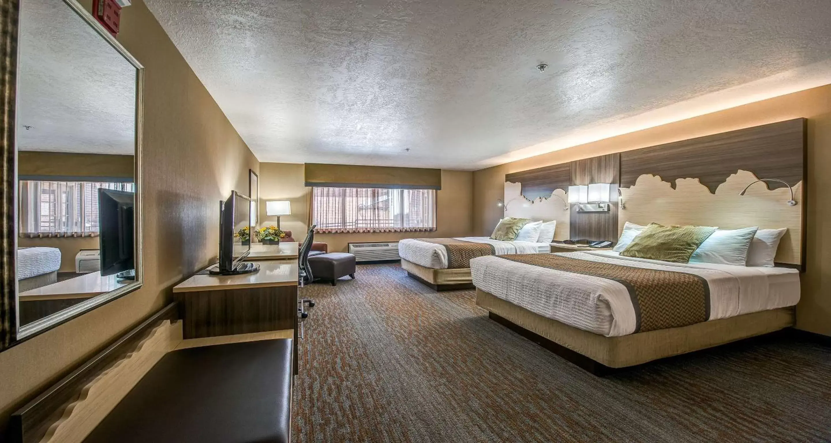Queen Room with Two Queen Beds - Disability Access in Best Western Plus Canyonlands Inn