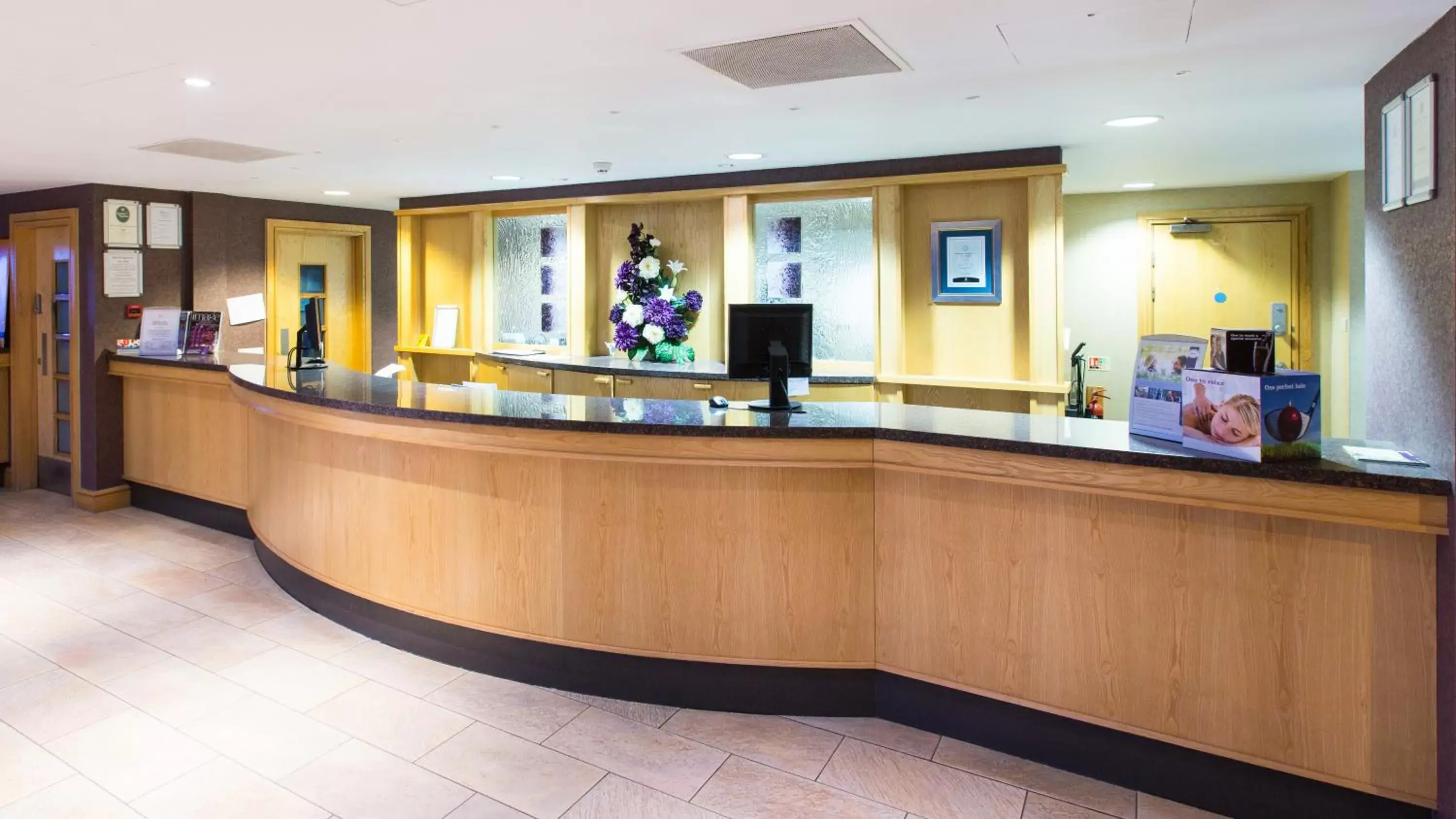 Lobby or reception, Lobby/Reception in Hellidon Lakes Hotel