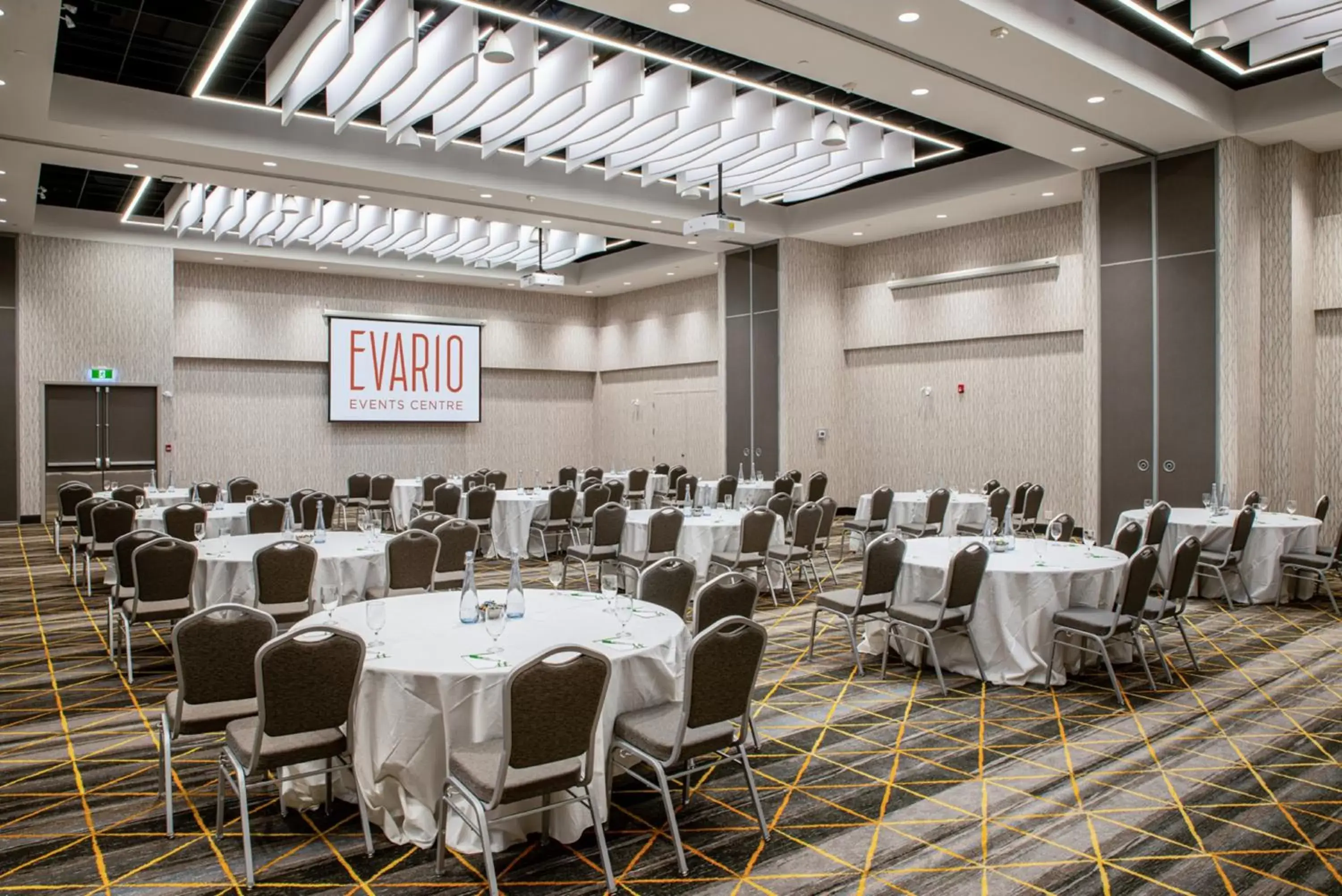 Banquet/Function facilities in Holiday Inn Edmonton South - Evario Events, an IHG Hotel