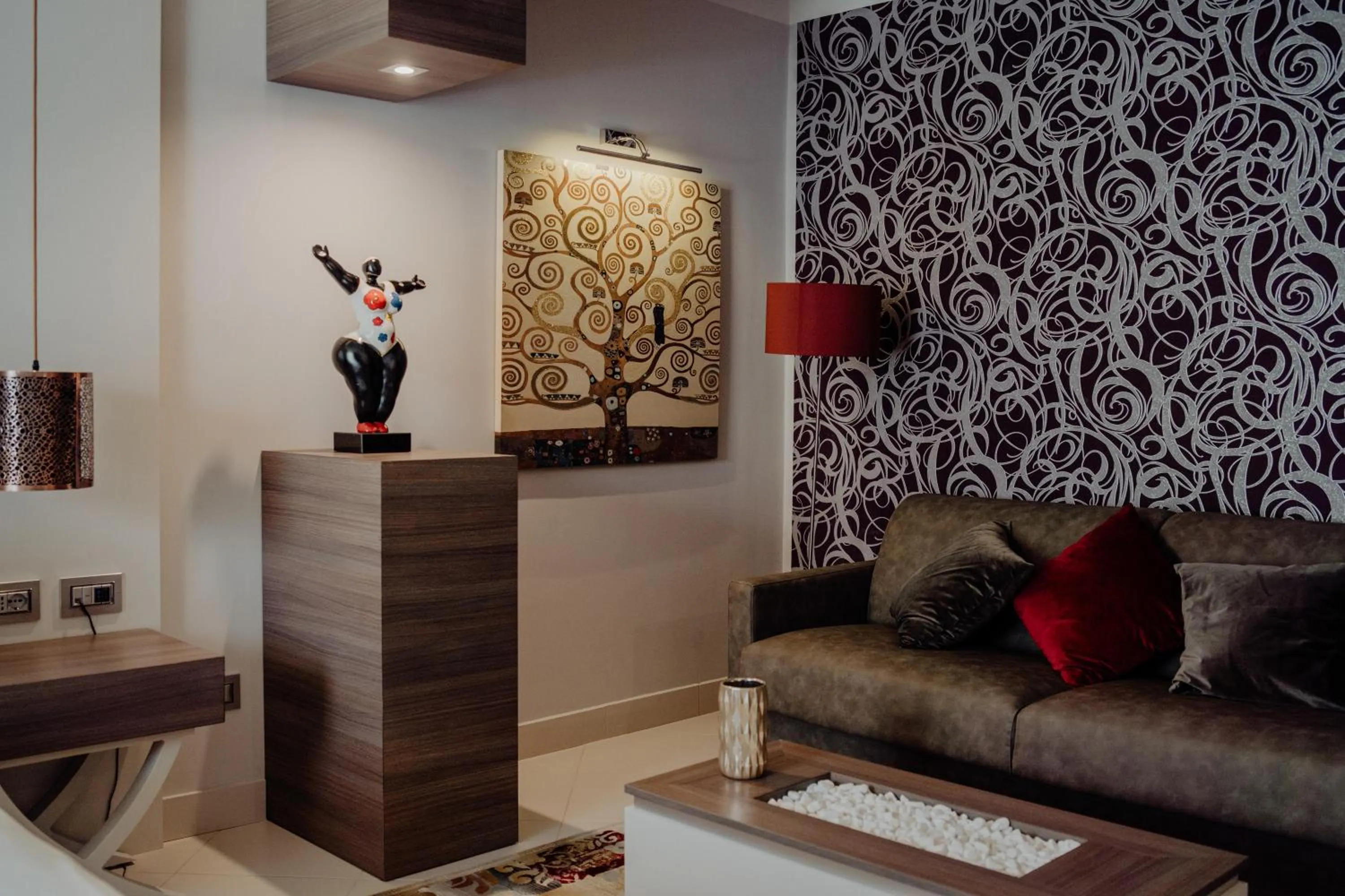 Decorative detail in Hotel Niagara