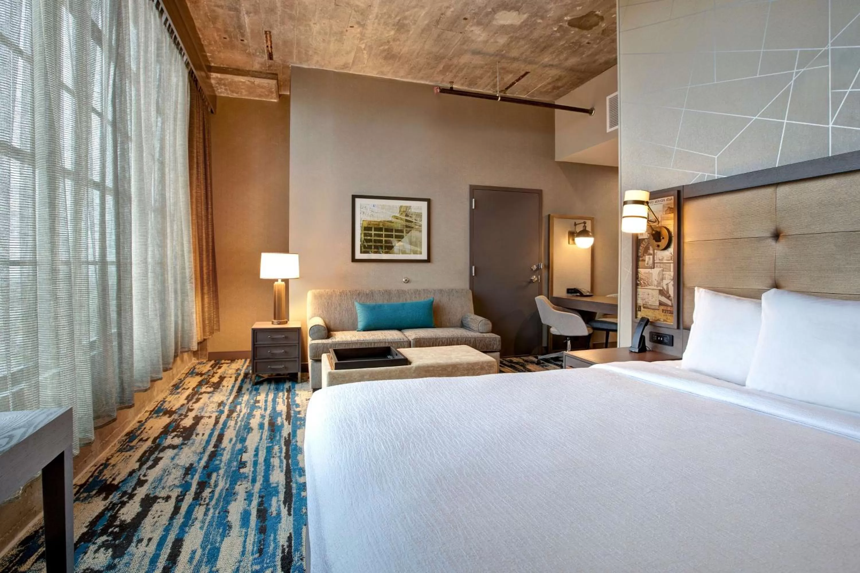 King Studio Suite in Embassy Suites By Hilton Rockford Riverfront