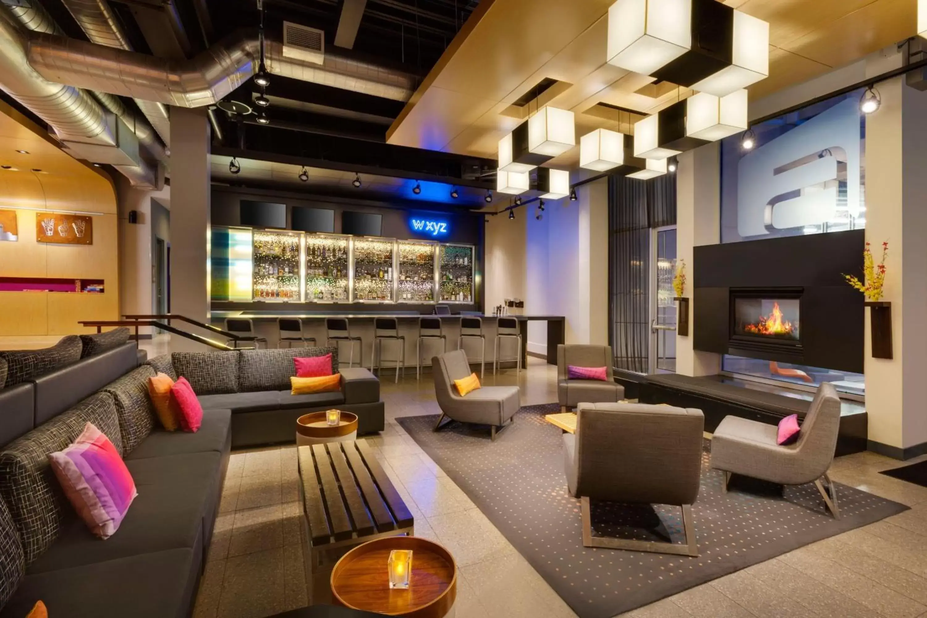 Lounge or bar, Lounge/Bar in aloft Hotel Milwaukee Downtown