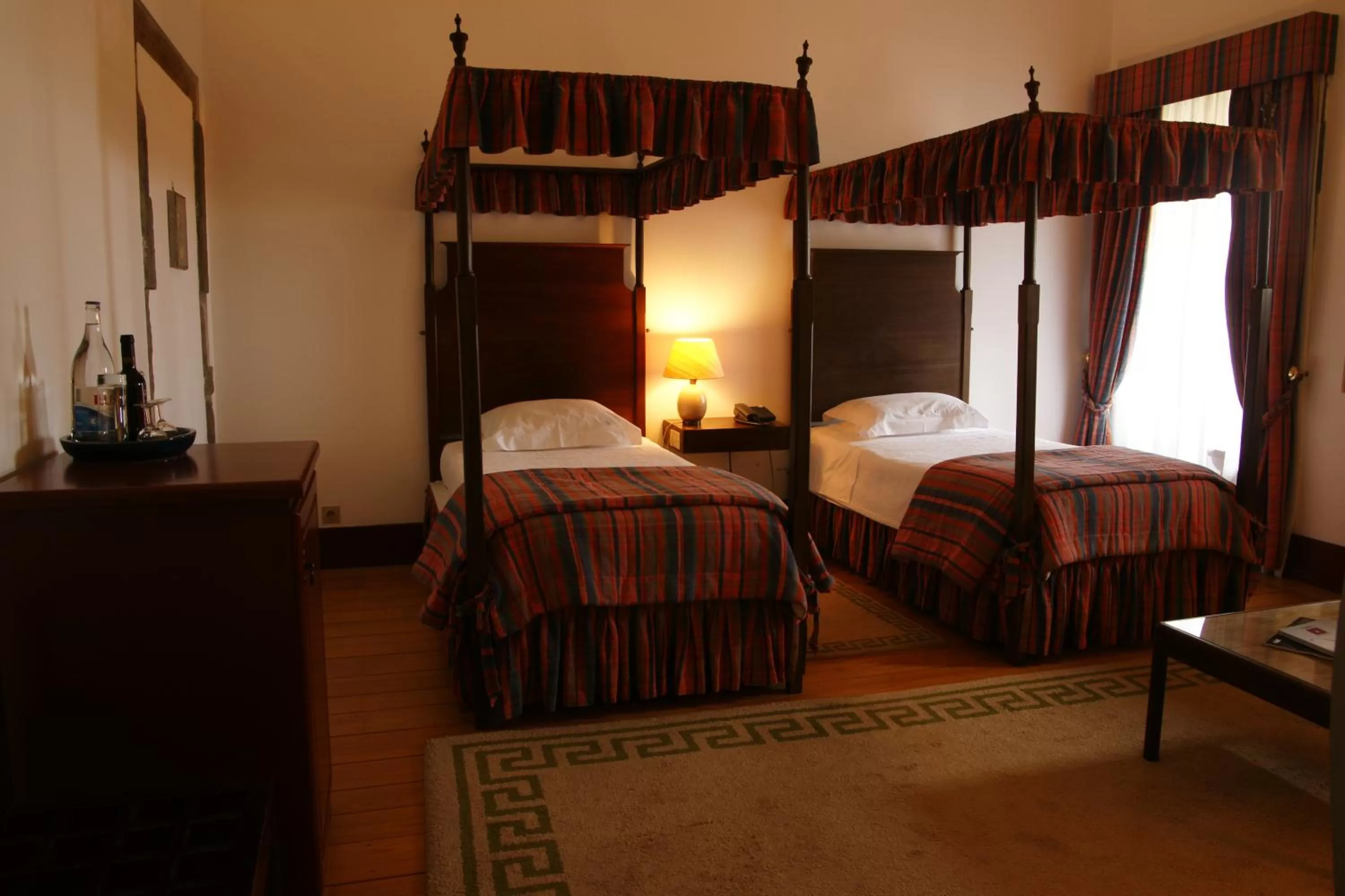 Bed in Pousada Mosteiro de Guimaraes