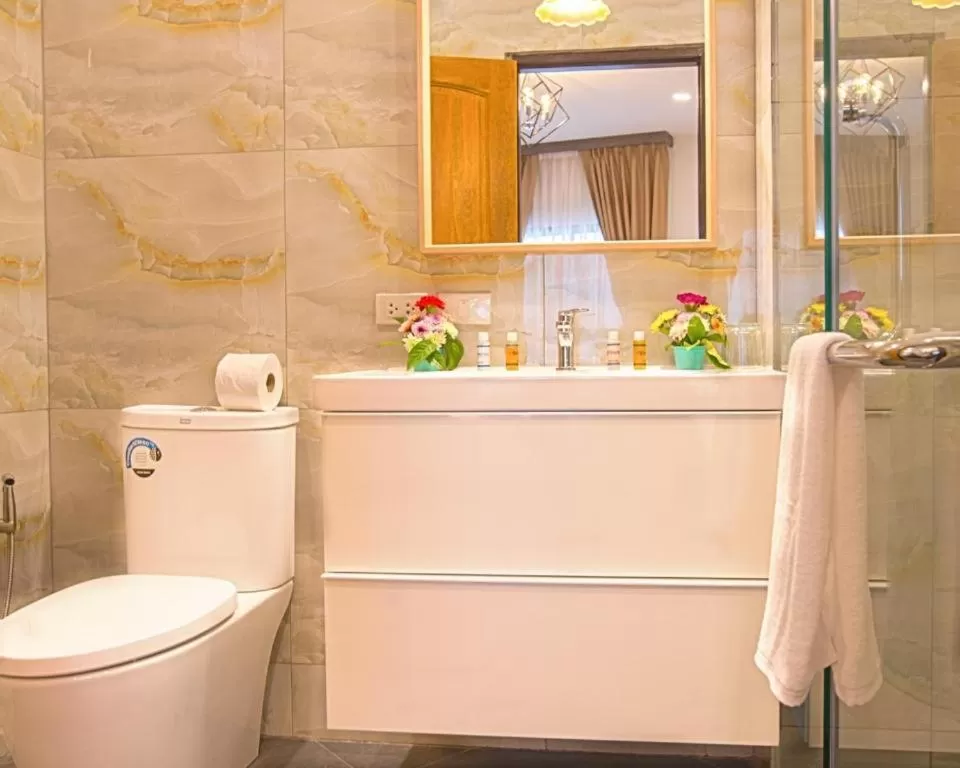 Bathroom in V One Pride-Sukhumvit 22, Bangkok