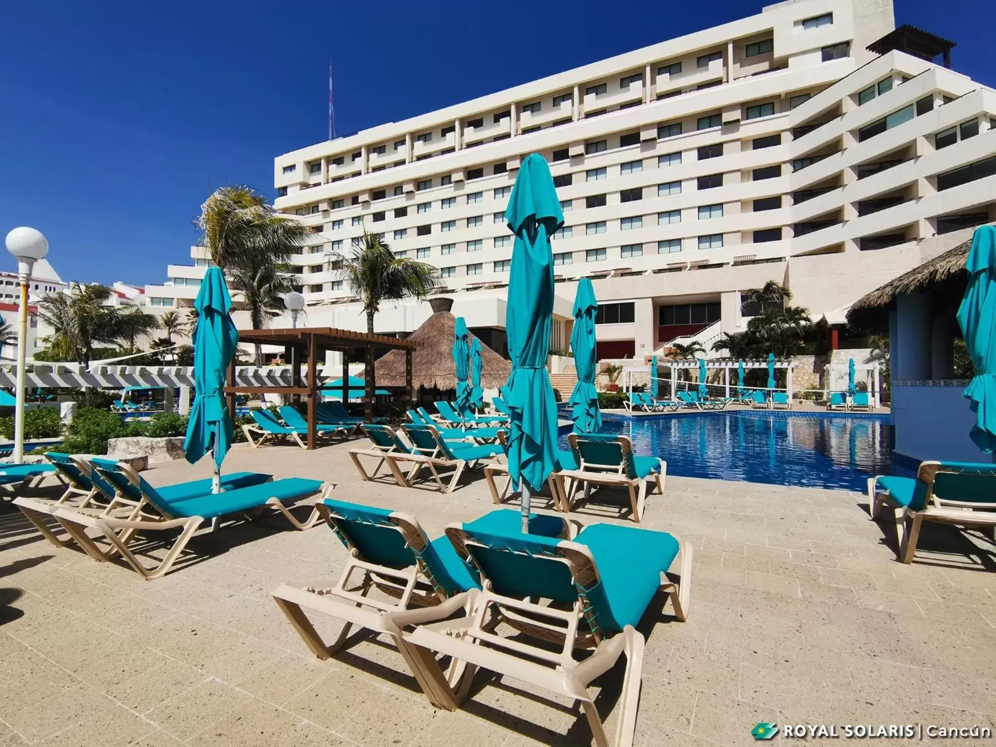 Swimming pool, Property Building in Royal Solaris Cancun-All Inclusive