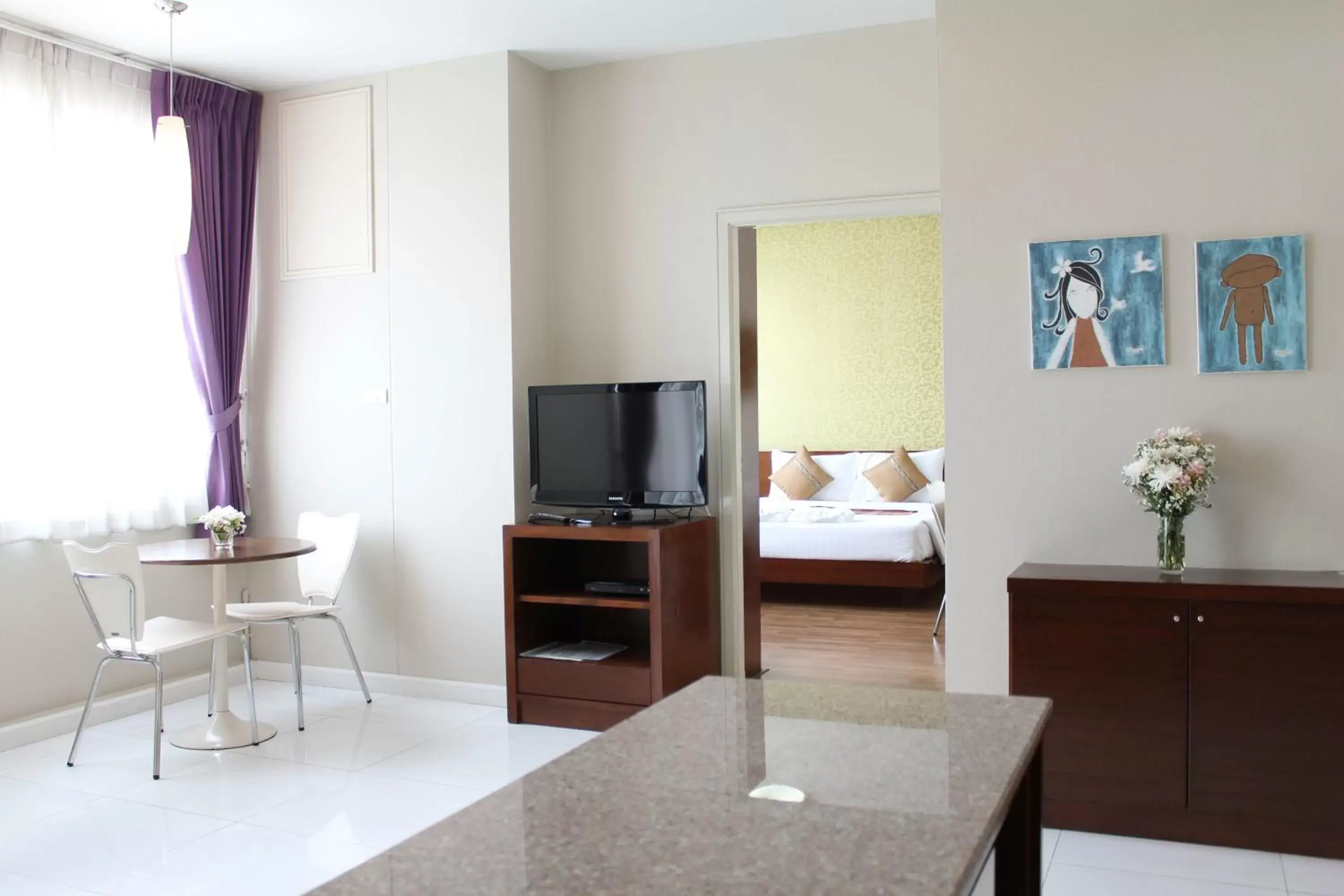 Bedroom, TV/Entertainment Center in Baiyoke Ciao Hotel